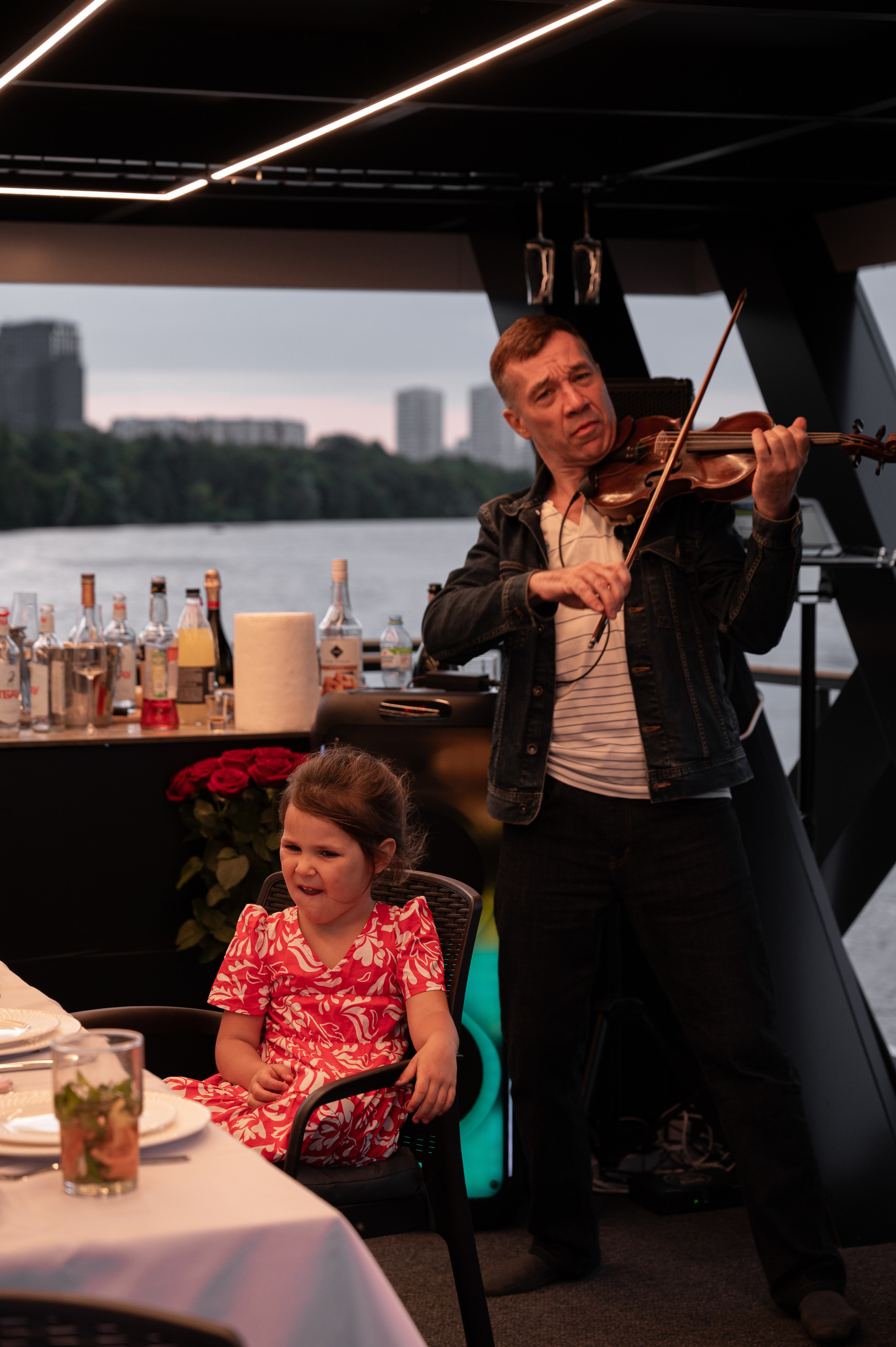 Вечеринка на воде. Семейный, свадебный и репортажный фотограф в Москве Анастасия Светлова