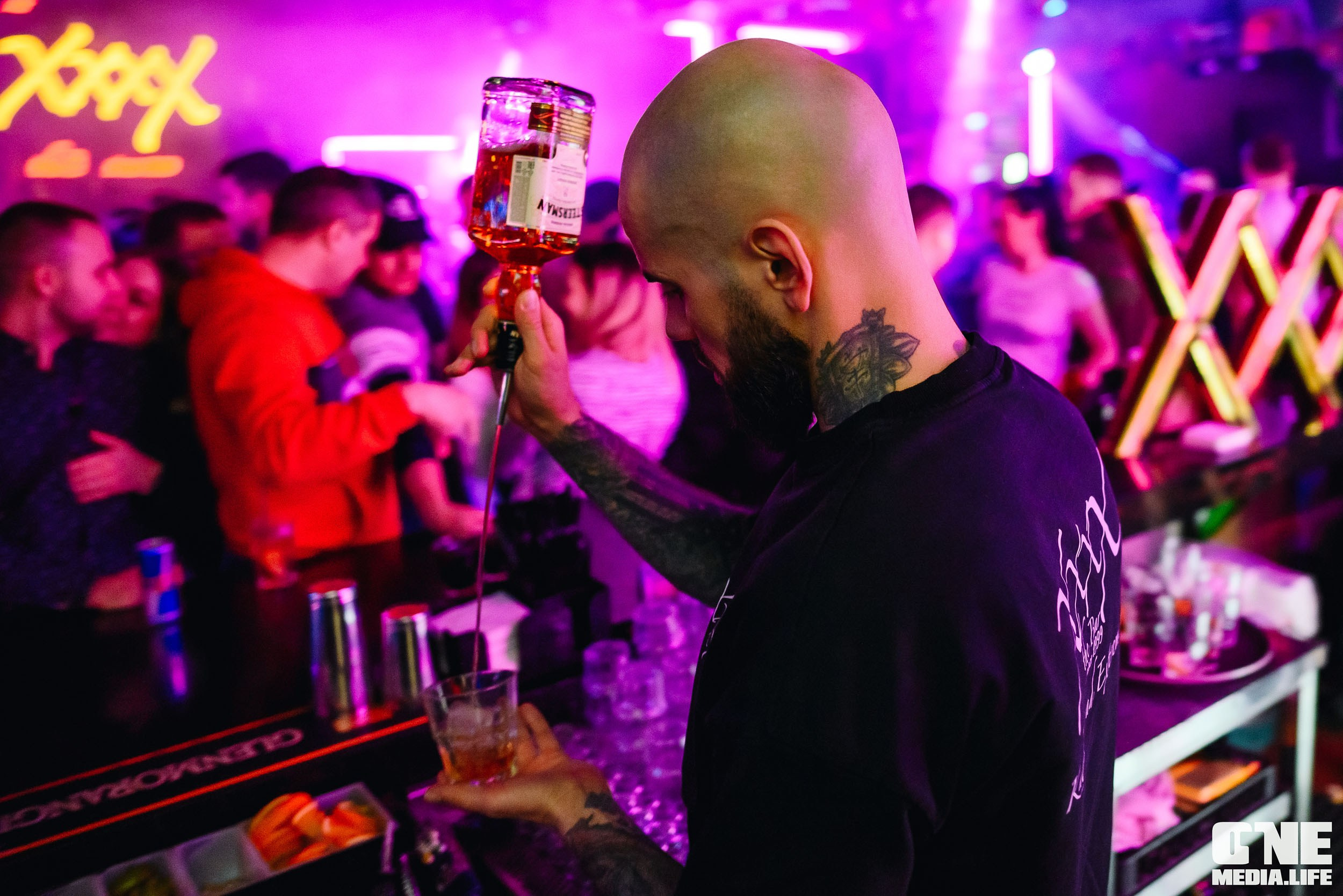 Фотоотчет из бара XxxX. One Media Life: фоторепортажи, фотоотчеты с мероприятий и заведений