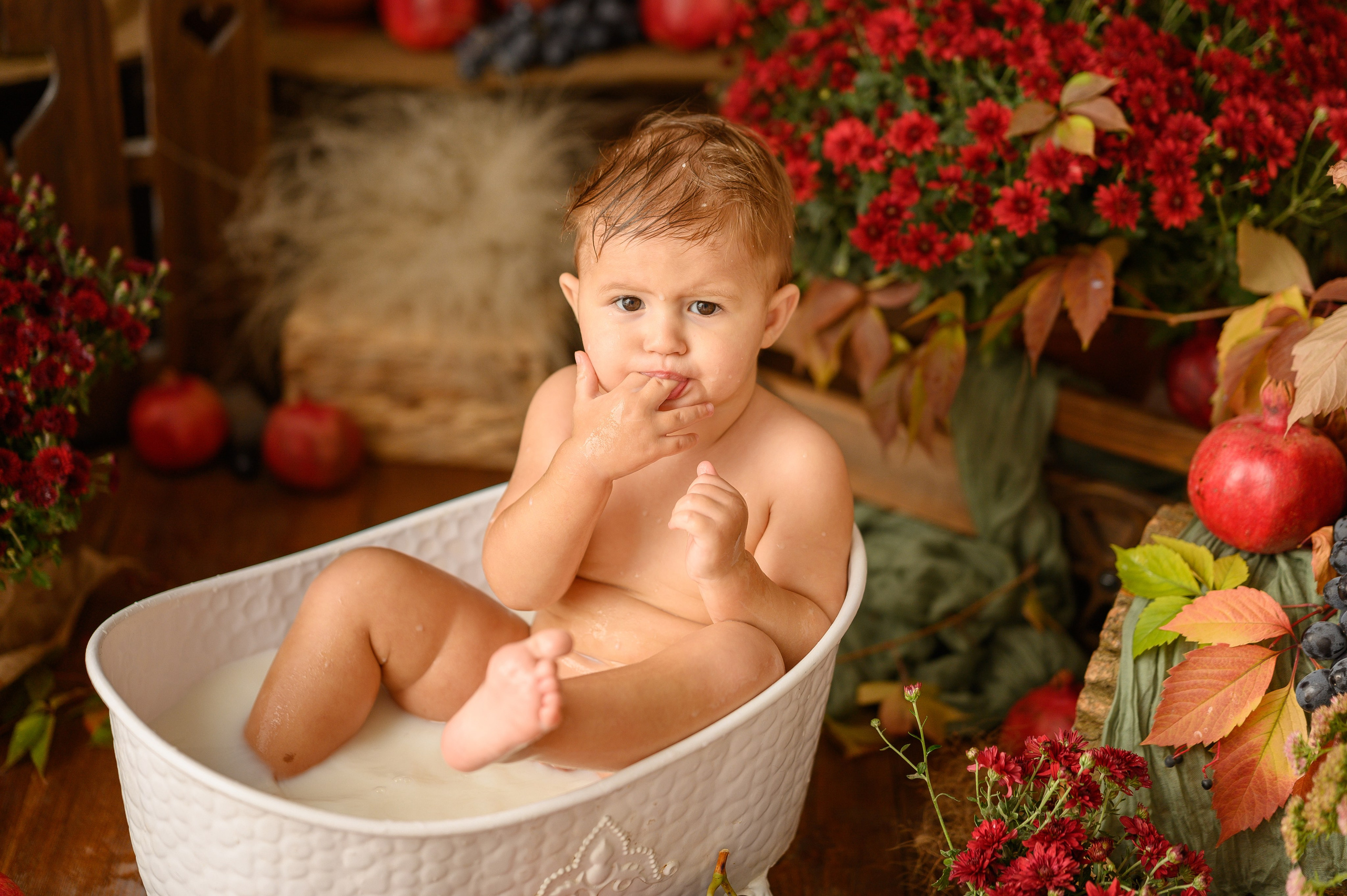 Коля и гранаты-виноград. Детский и семейный фотограф Ирина Гладких