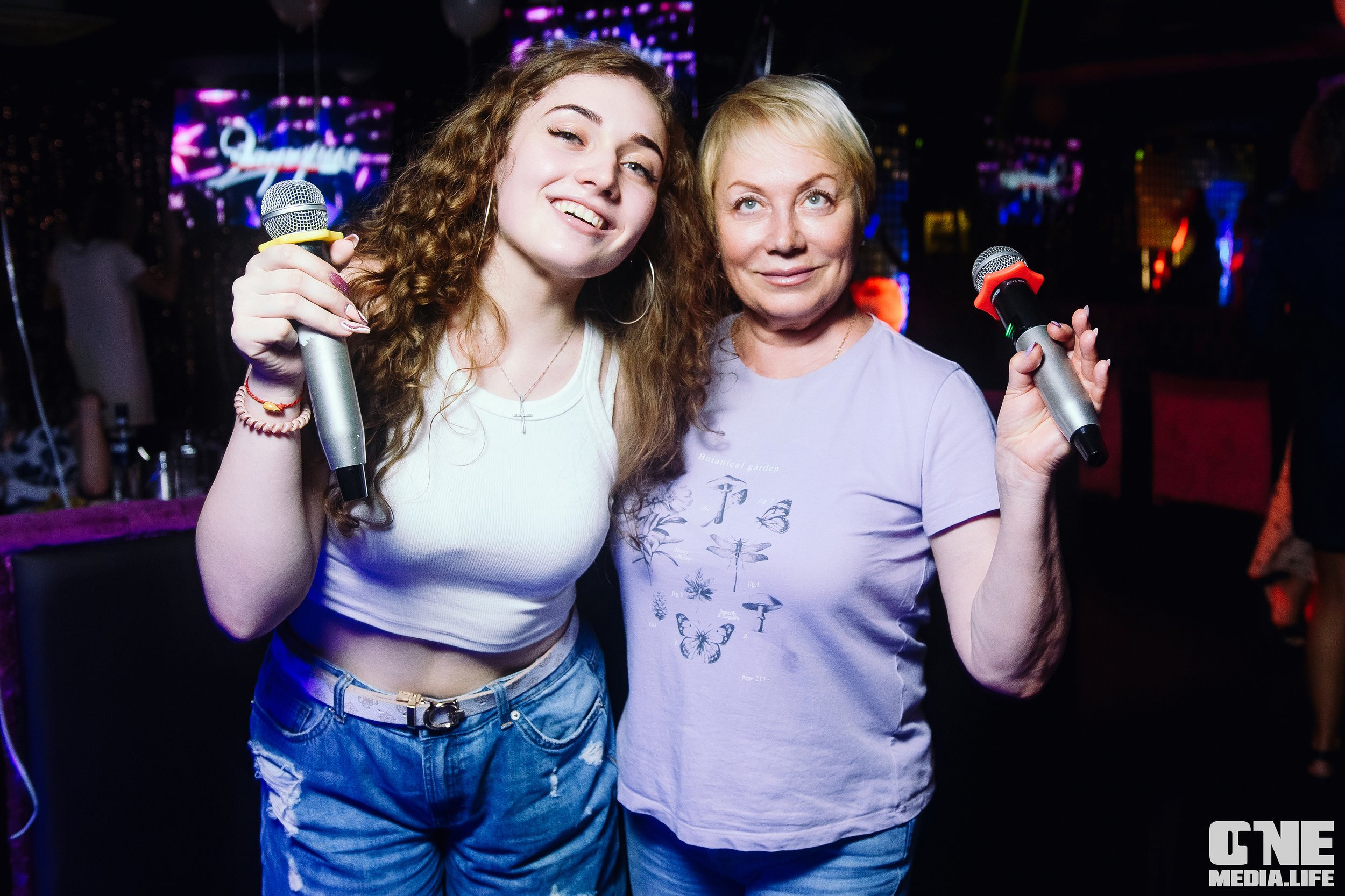 Фоторепортаж из караоке-клуба Эйфория. One Media Life: фоторепортажи, фотоотчеты с мероприятий и заведений