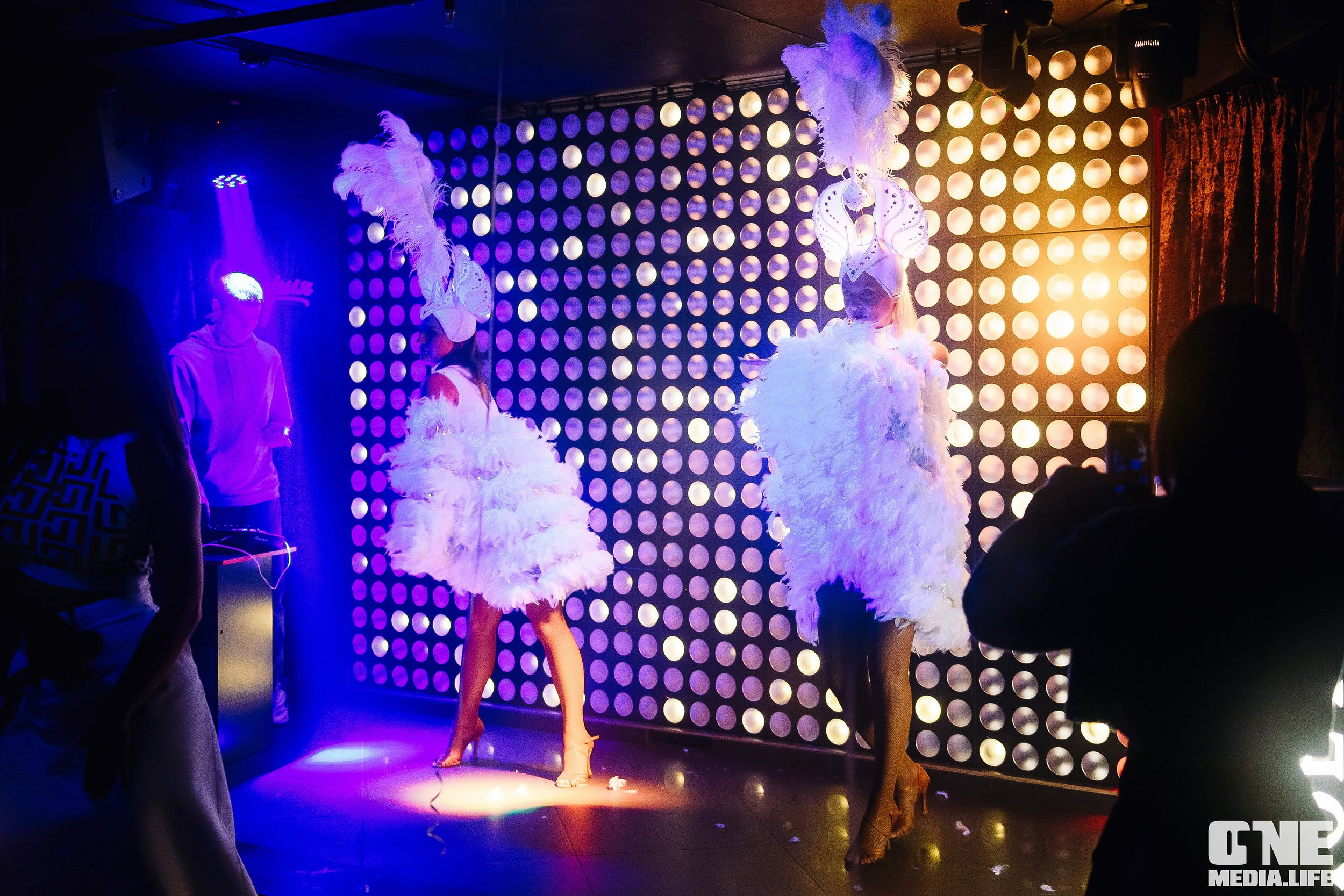 Фоторепортаж из караоке-клуба Эйфория. One Media Life: фоторепортажи, фотоотчеты с мероприятий и заведений