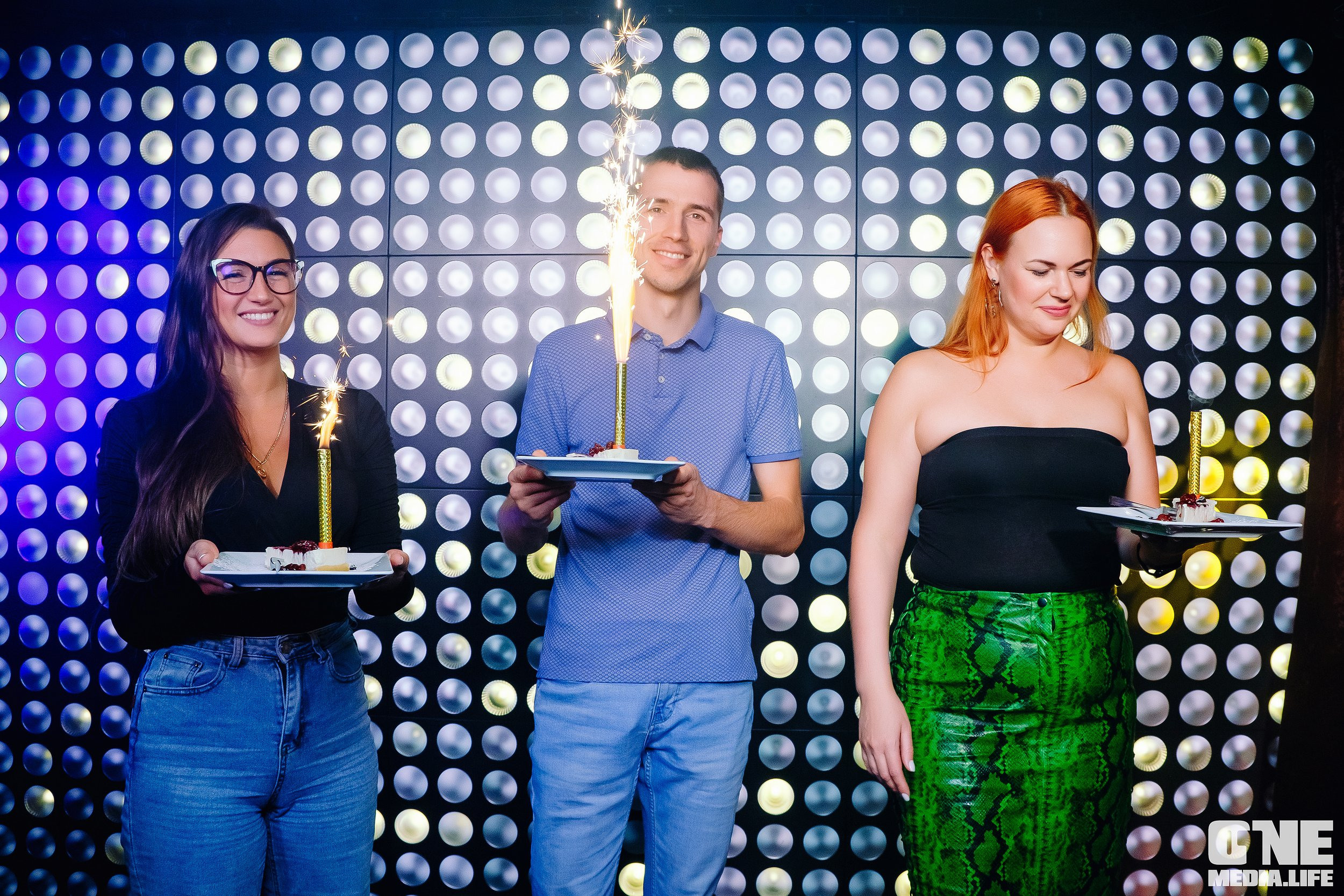 Фоторепортаж из караоке-клуба Эйфория. One Media Life: фоторепортажи, фотоотчеты с мероприятий и заведений