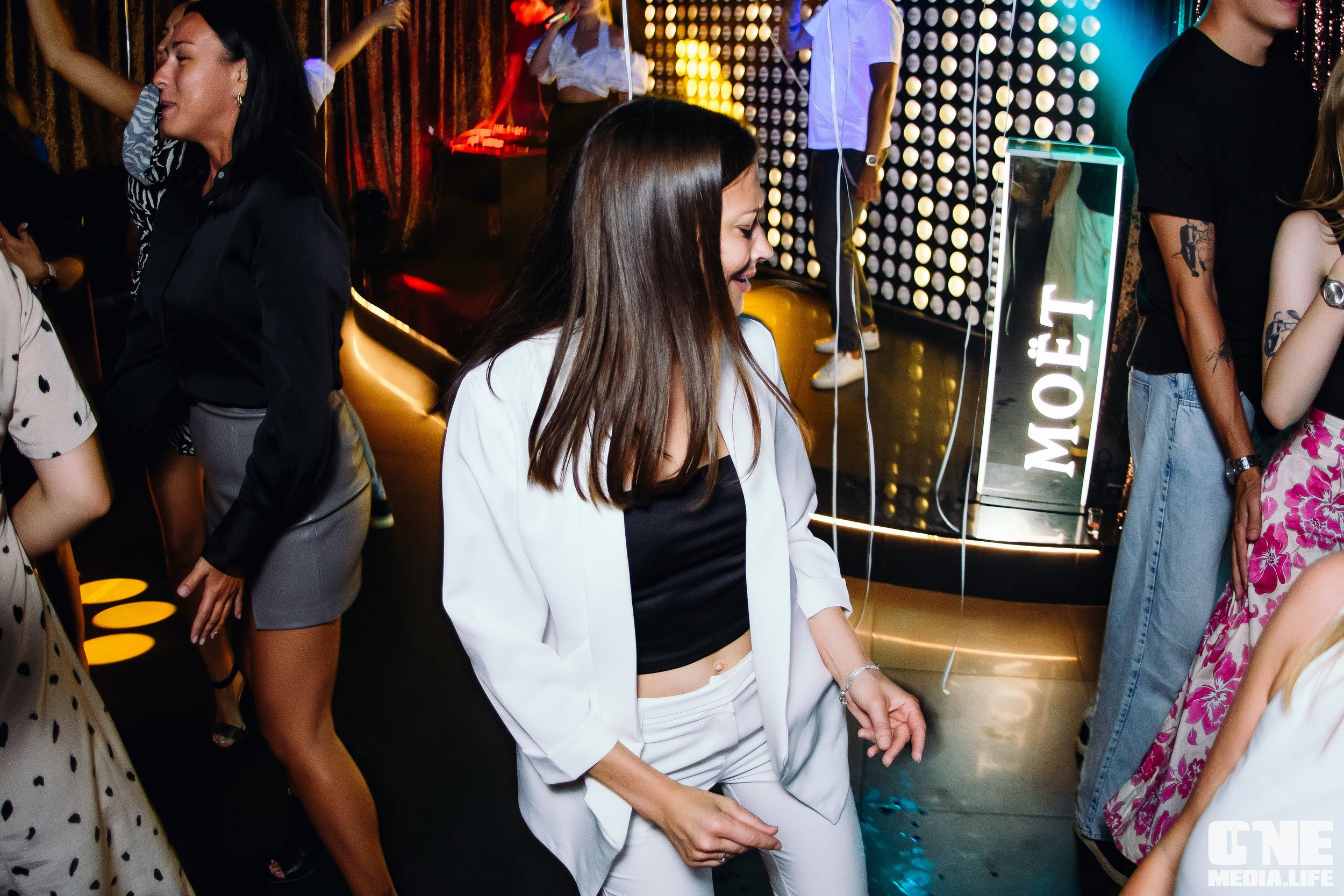 Фоторепортаж из караоке-клуба Эйфория. One Media Life: фоторепортажи, фотоотчеты с мероприятий и заведений