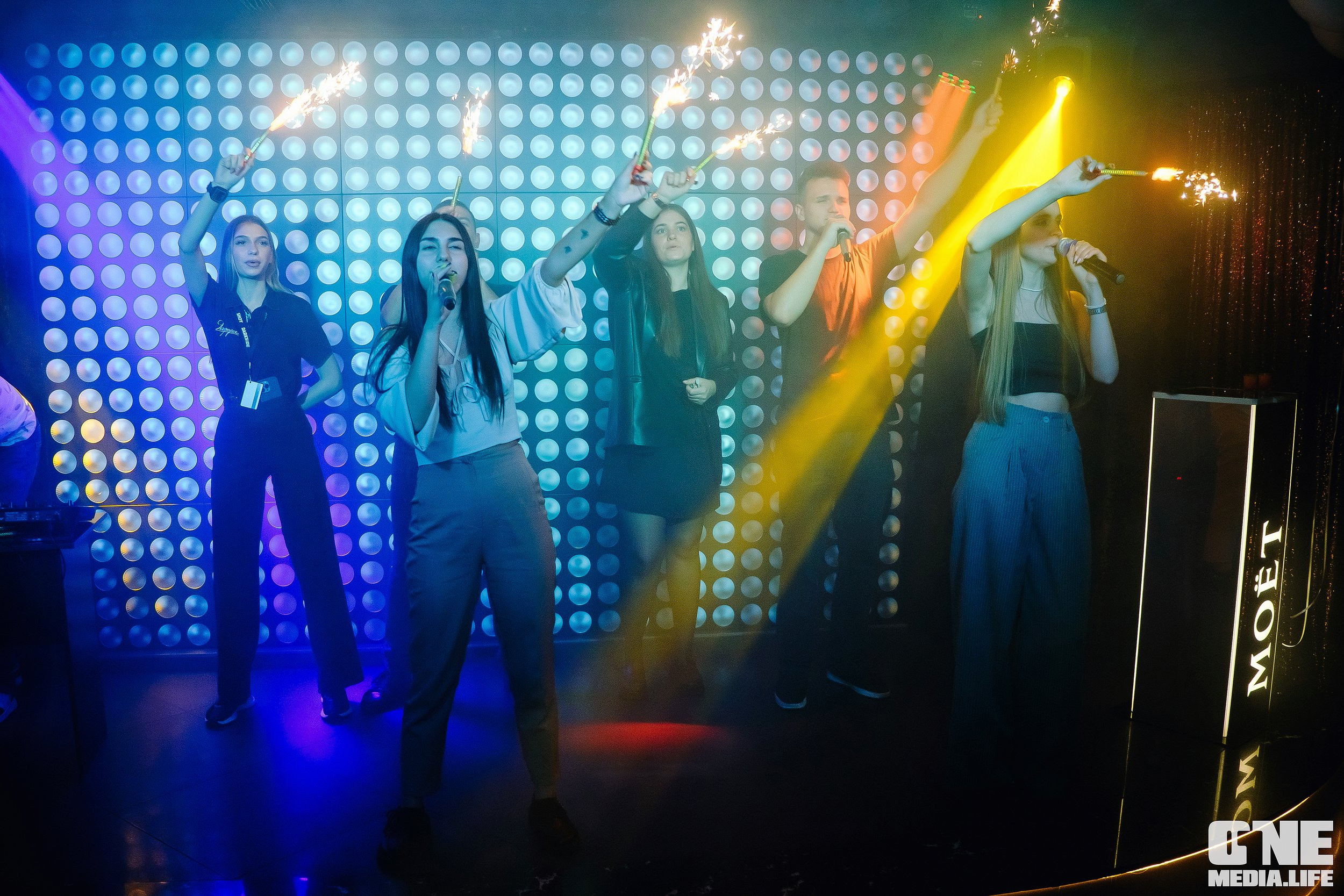 Фоторепортаж из караоке-клуба Эйфория. One Media Life: фоторепортажи, фотоотчеты с мероприятий и заведений