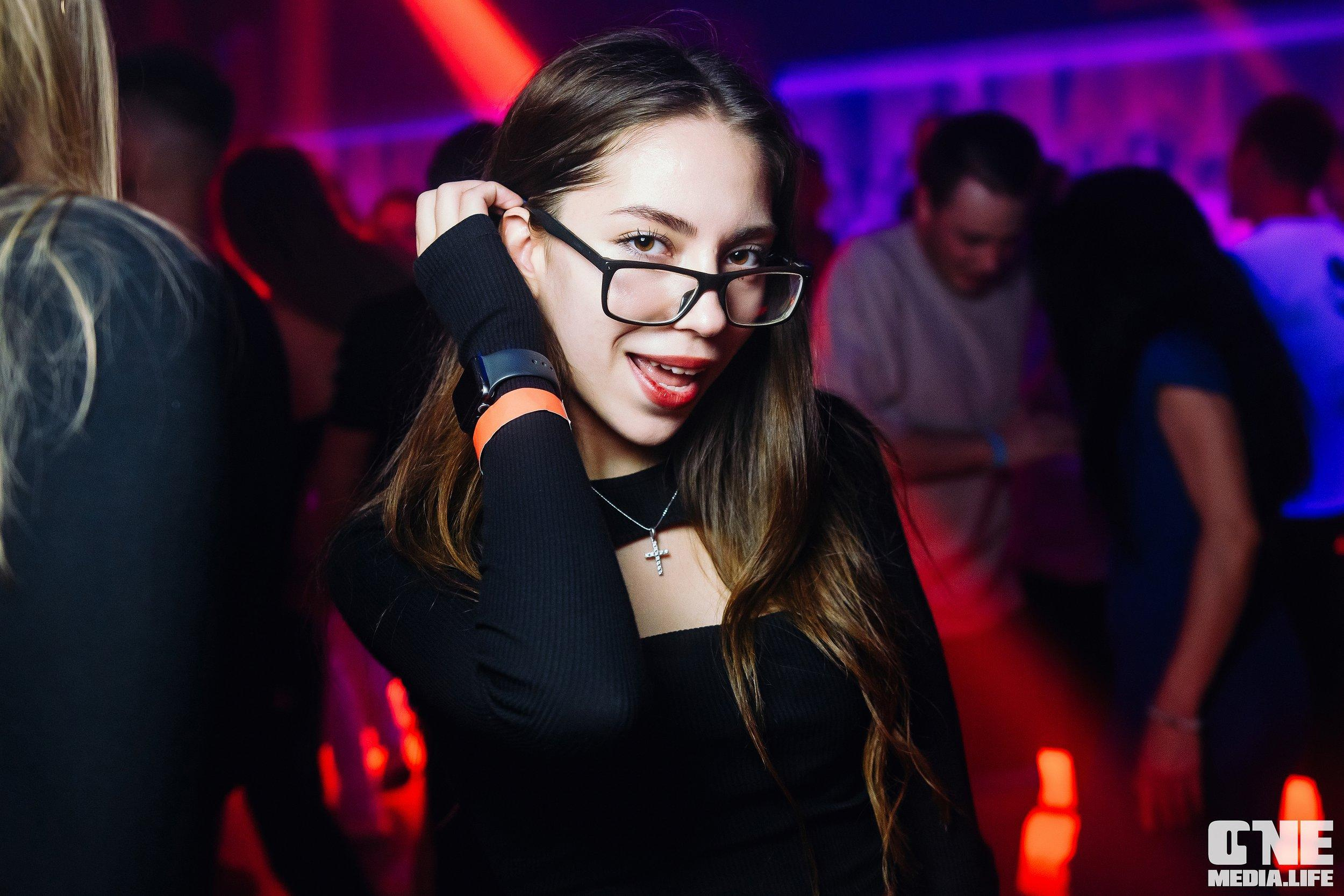 Фоторепортаж из Планеты. One Media Life: фоторепортажи, фотоотчеты с мероприятий и заведений