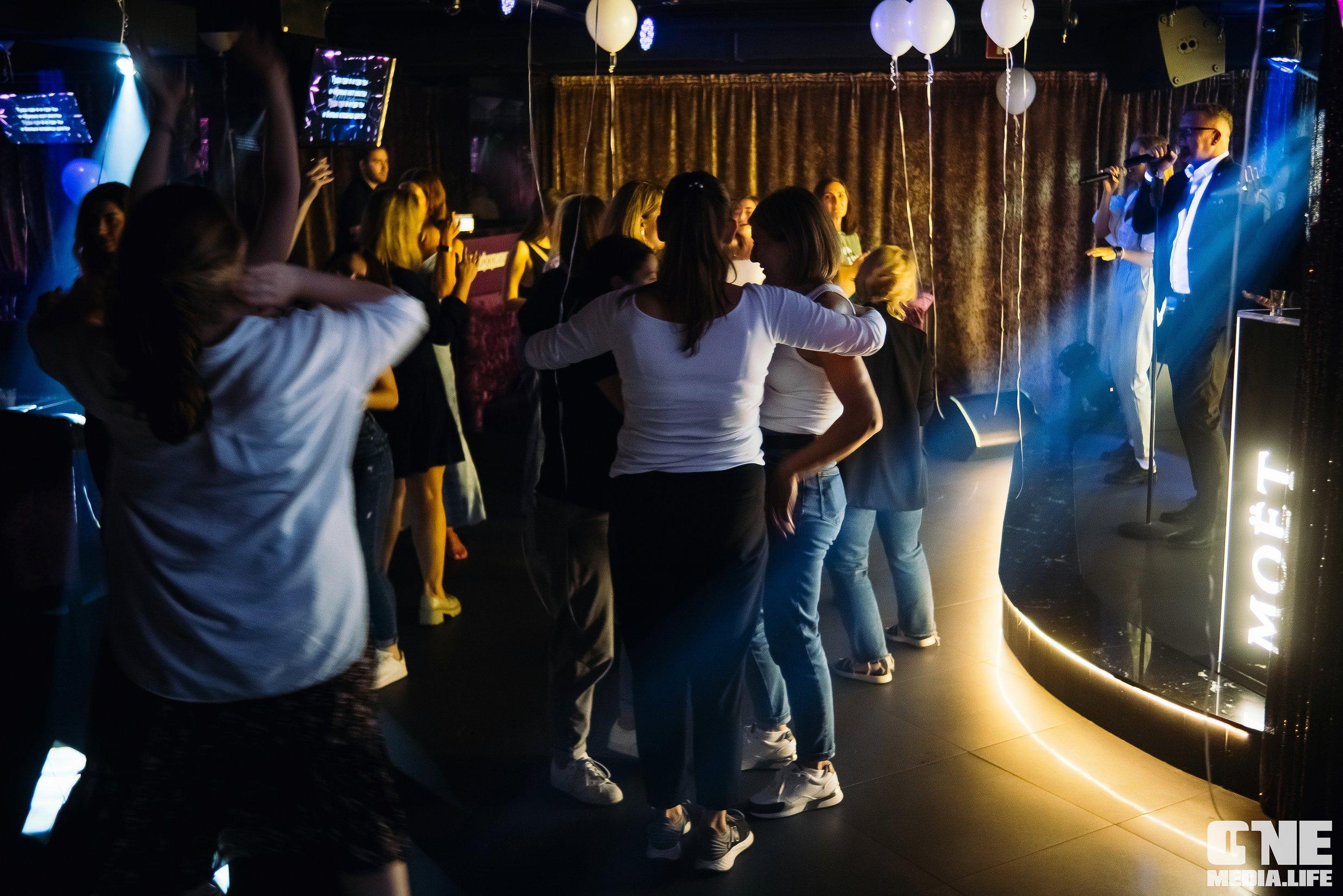 Фоторепортаж из караоке-клуба Эйфория. One Media Life: фоторепортажи, фотоотчеты с мероприятий и заведений