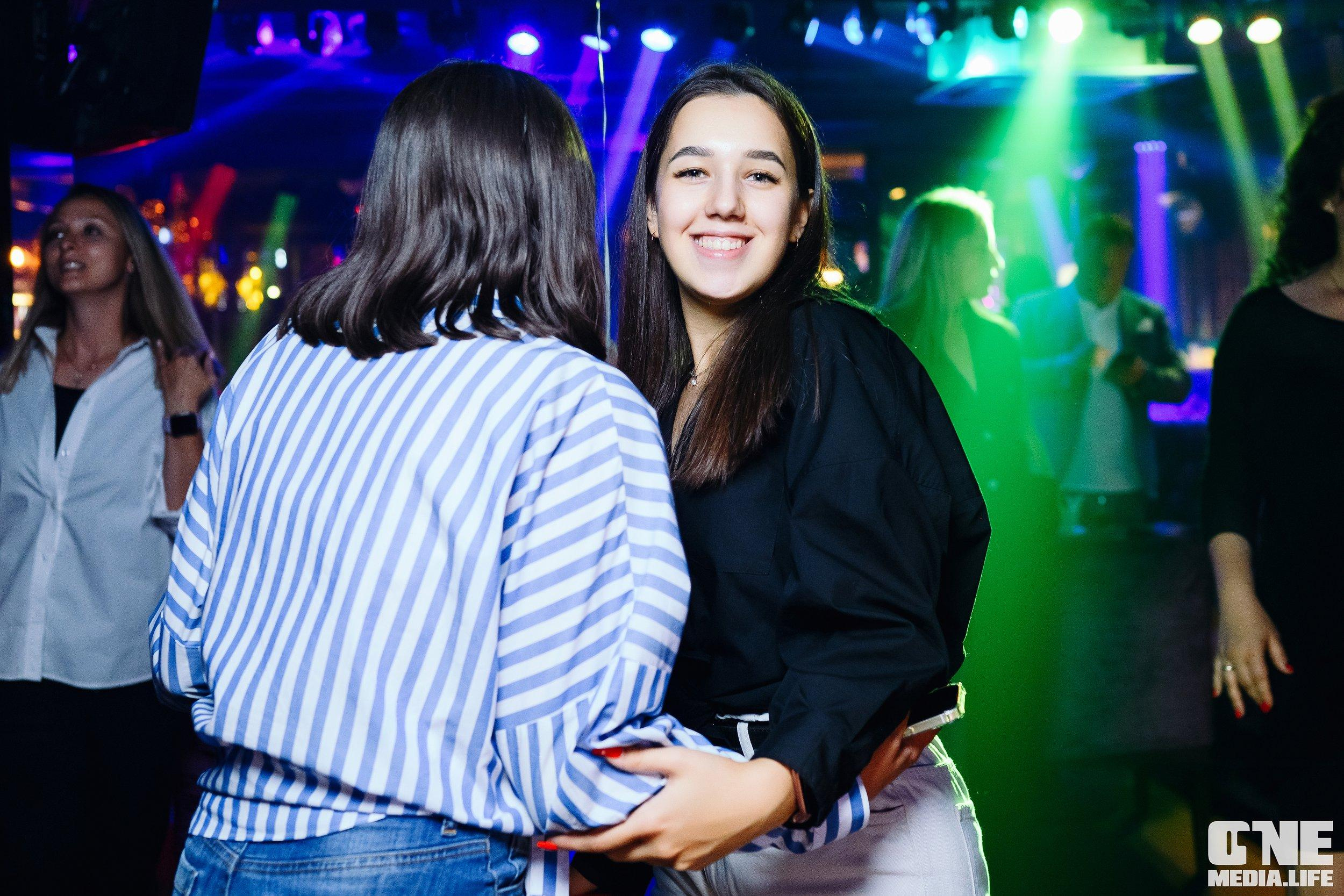 Фоторепортаж из караоке-клуба Эйфория. One Media Life: фоторепортажи, фотоотчеты с мероприятий и заведений