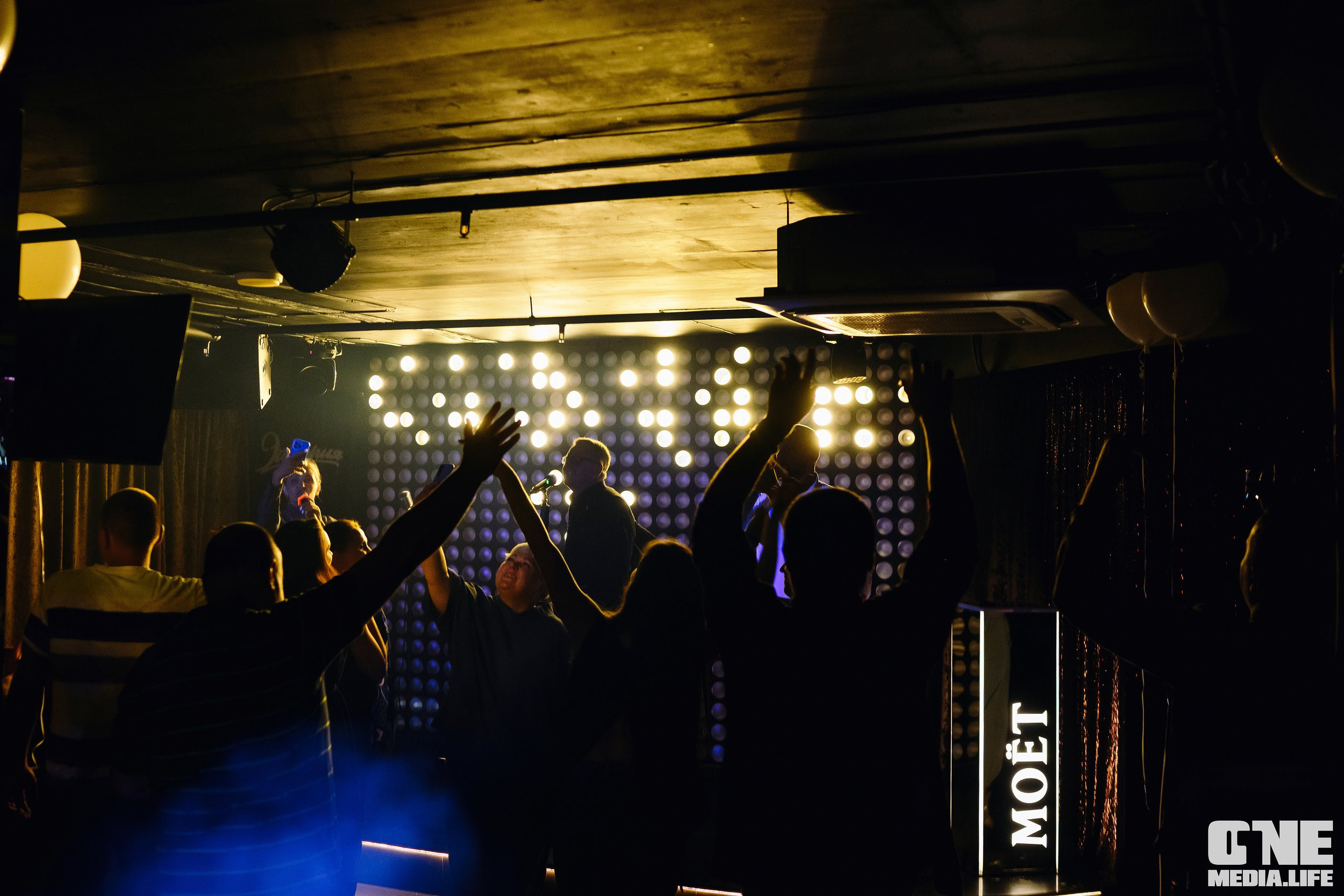 Фоторепортаж из караоке-клуба Эйфория. One Media Life: фоторепортажи, фотоотчеты с мероприятий и заведений