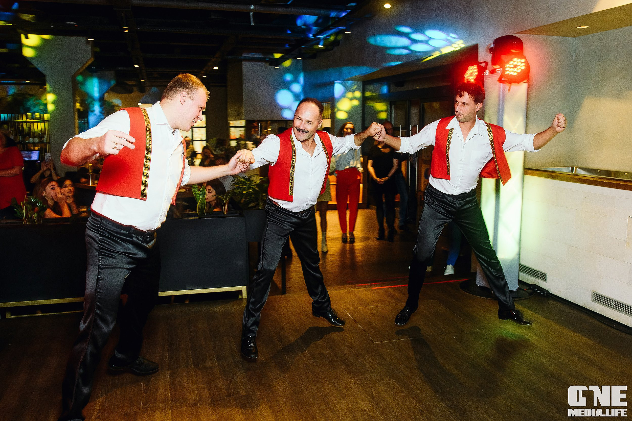 Большая греческая вечеринка в El Greco. One Media Life: фоторепортажи, фотоотчеты с мероприятий и заведений