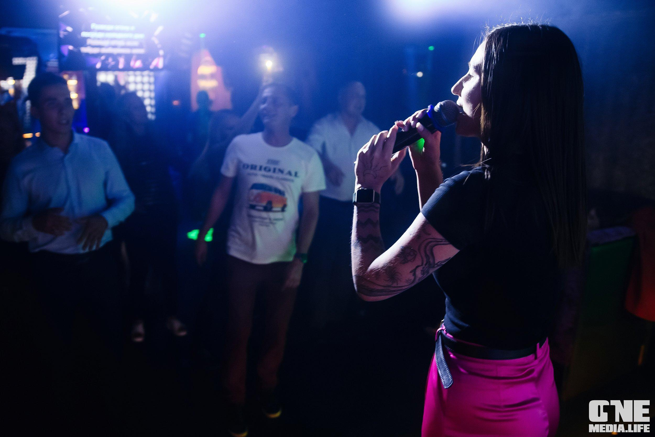 Фоторепортаж из караоке-клуба Эйфория. One Media Life: фоторепортажи, фотоотчеты с мероприятий и заведений