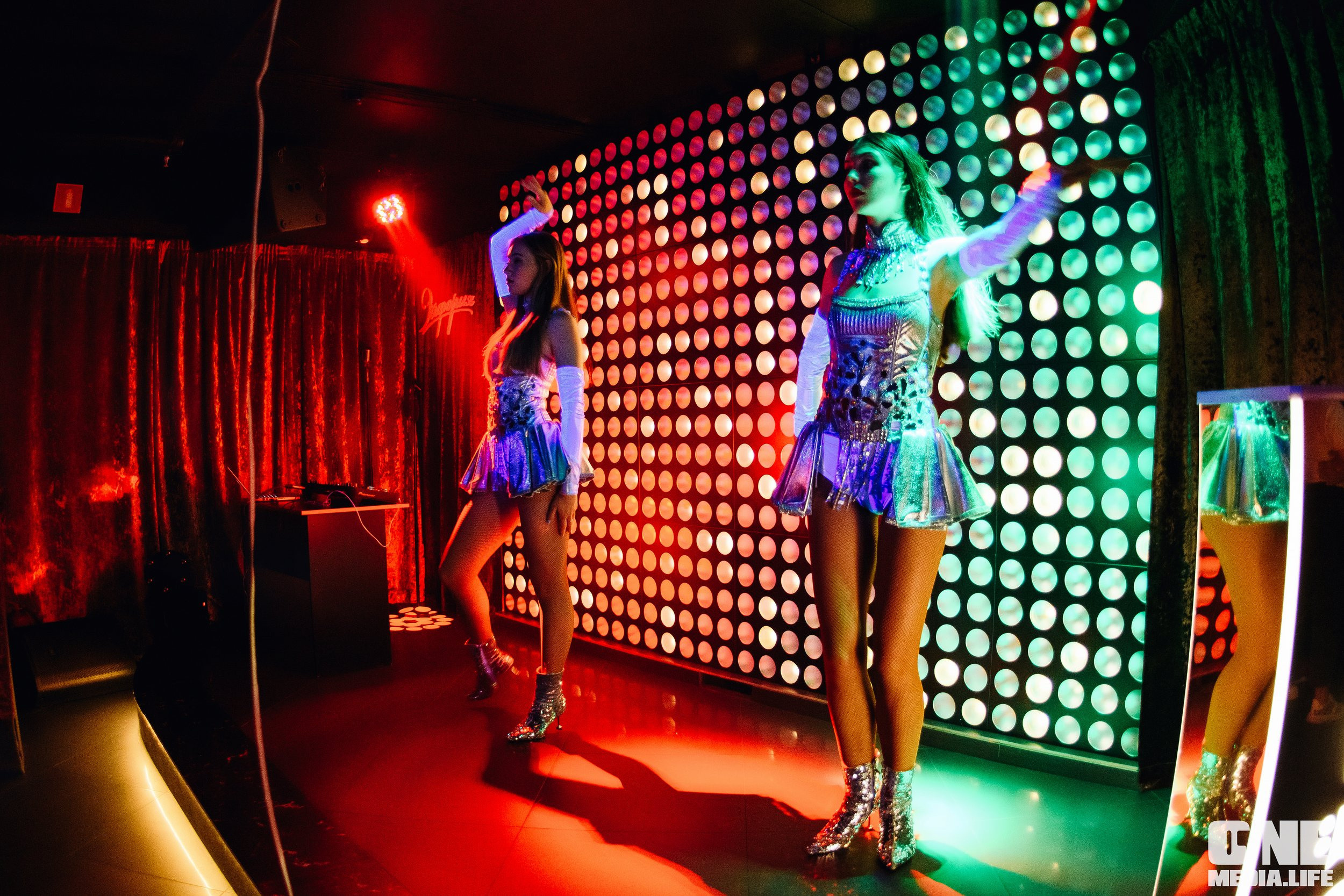 Фоторепортаж из караоке-клуба Эйфория. One Media Life: фоторепортажи, фотоотчеты с мероприятий и заведений