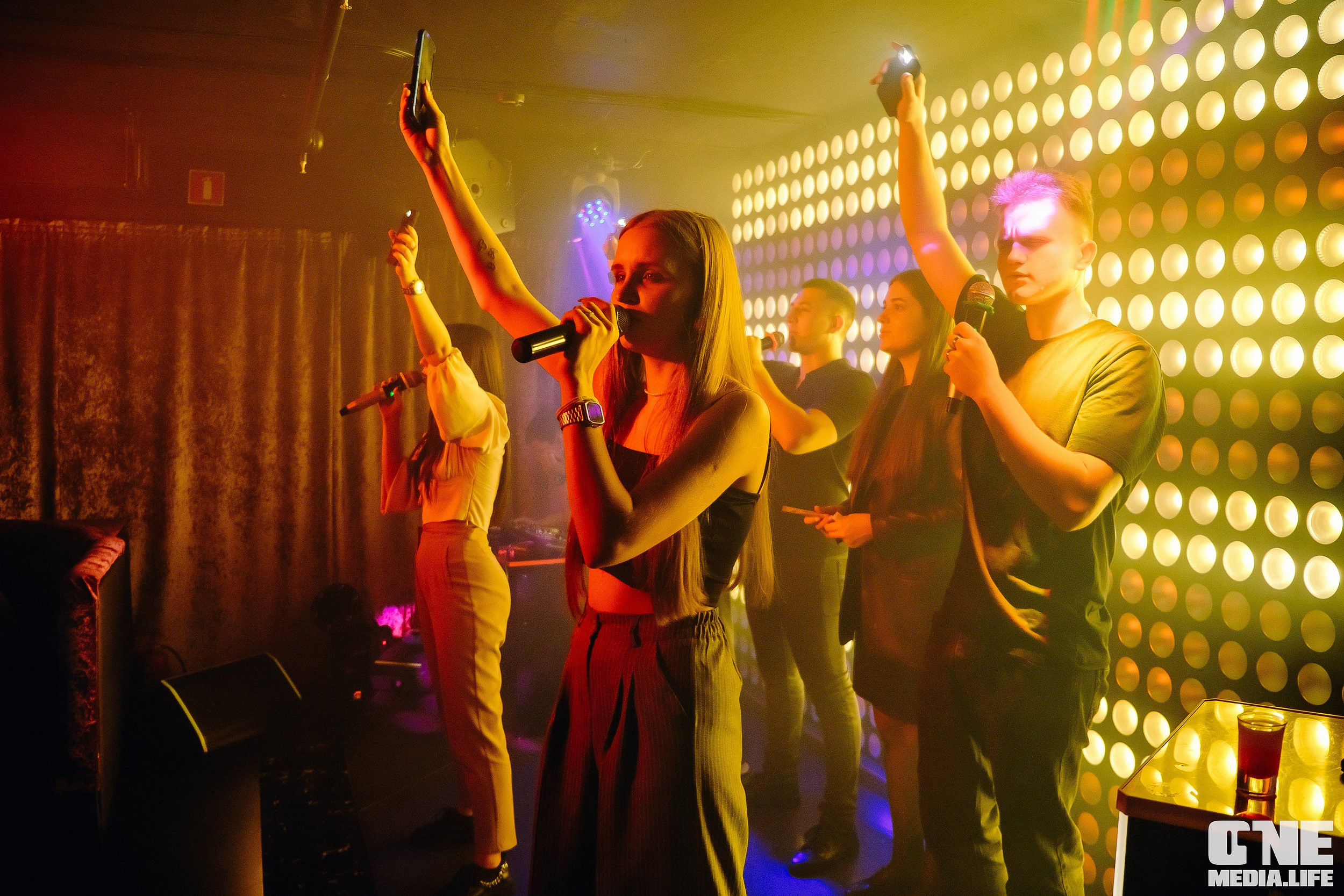 Фоторепортаж из караоке-клуба Эйфория. One Media Life: фоторепортажи, фотоотчеты с мероприятий и заведений