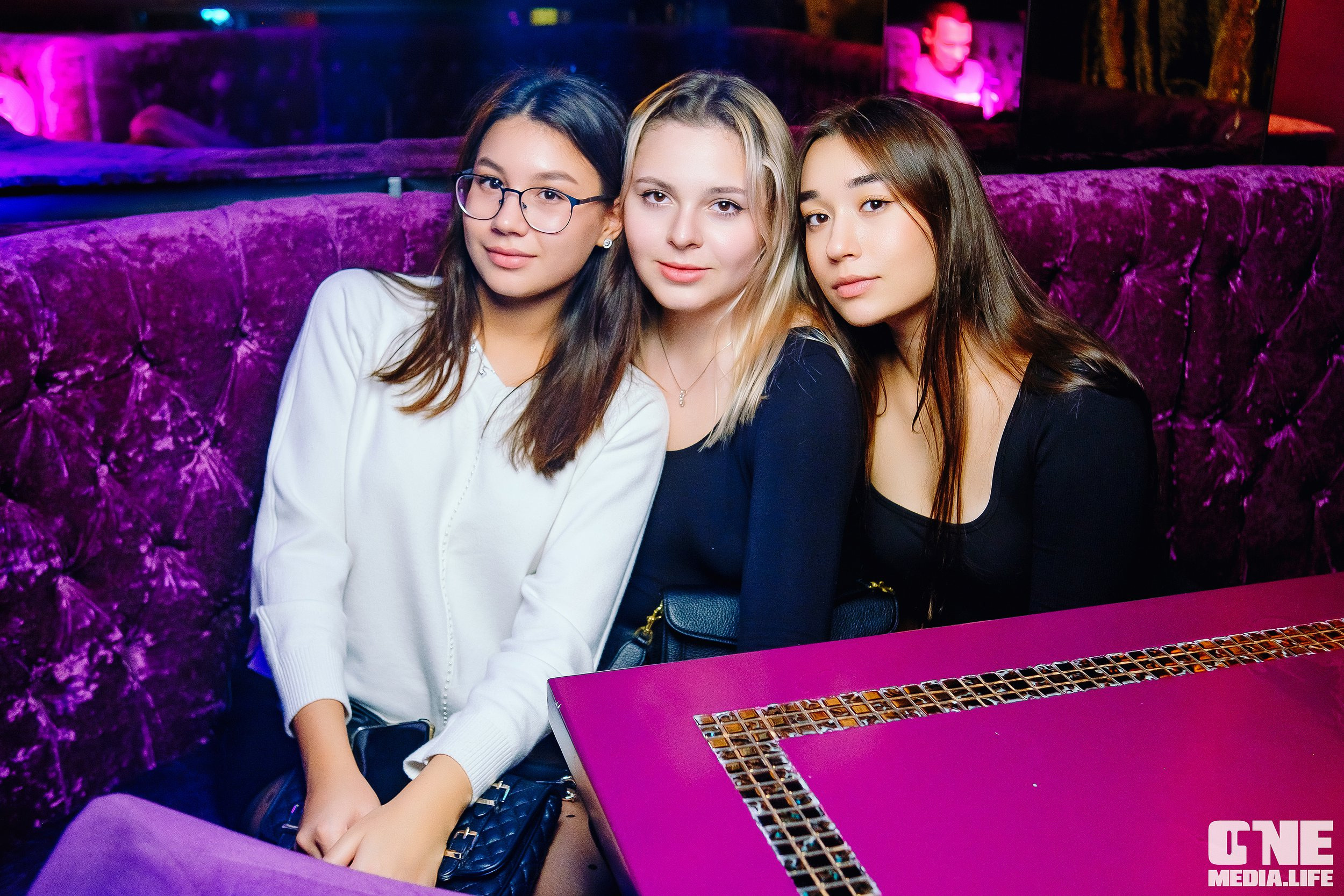 Фоторепортаж из караоке-клуба Эйфория. One Media Life: фоторепортажи, фотоотчеты с мероприятий и заведений