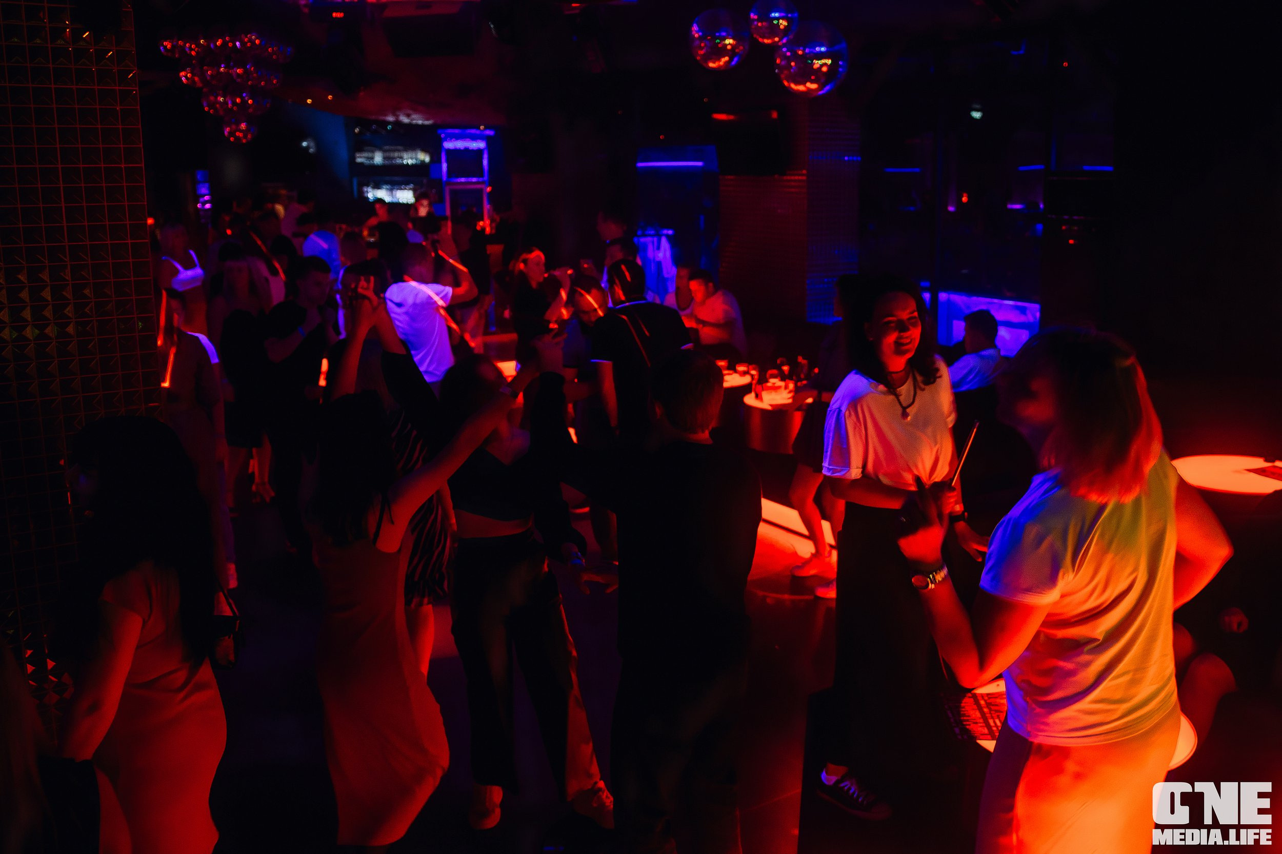 Фоторепортаж из Планеты. One Media Life: фоторепортажи, фотоотчеты с мероприятий и заведений