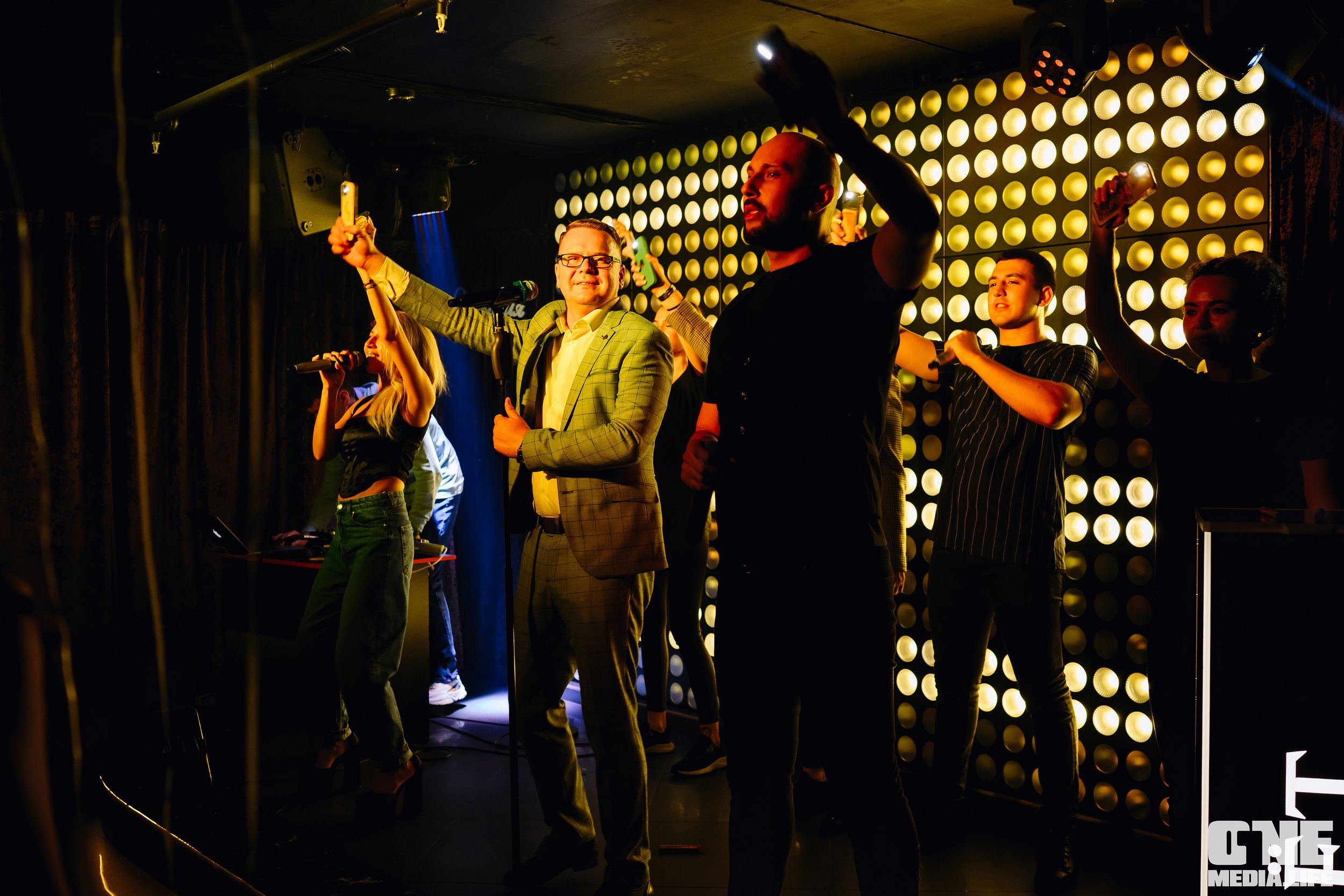 Репортаж из караоке-клуба Эйфория. One Media Life: фоторепортажи, фотоотчеты с мероприятий и заведений