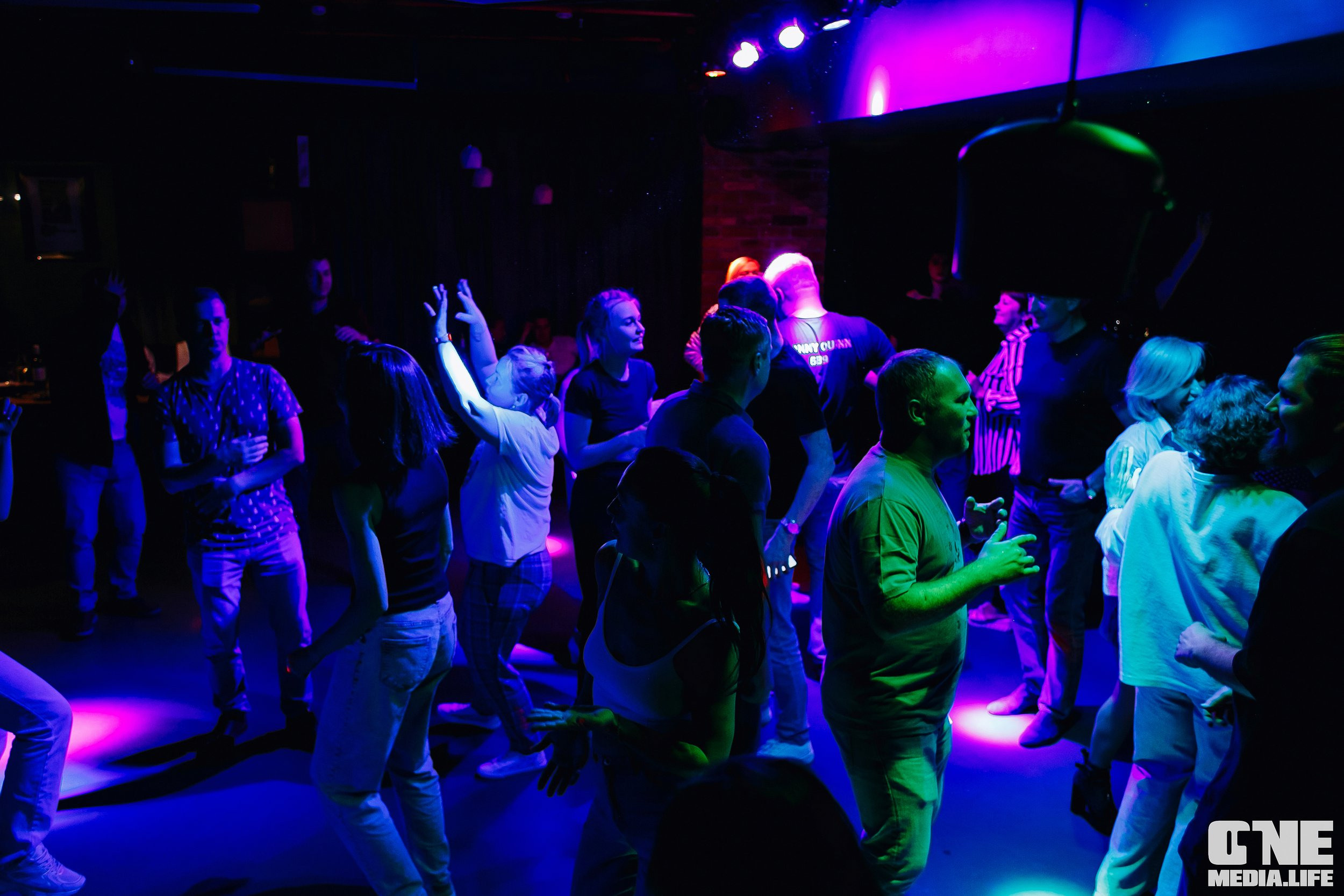 Фоторепортаж из бара Барре. One Media Life: фоторепортажи, фотоотчеты с мероприятий и заведений