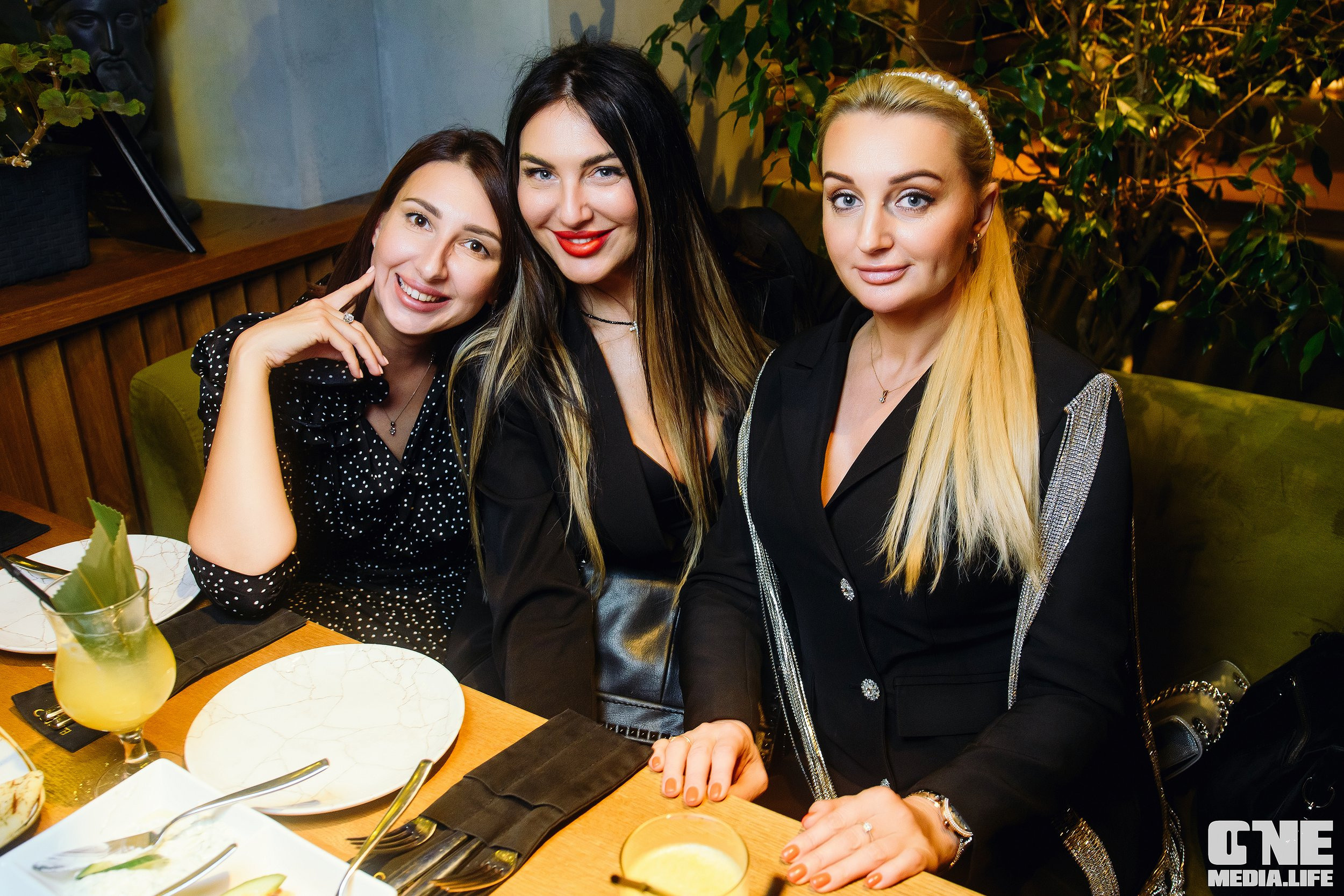 Большая греческая вечеринка в El Greco. One Media Life: фоторепортажи, фотоотчеты с мероприятий и заведений