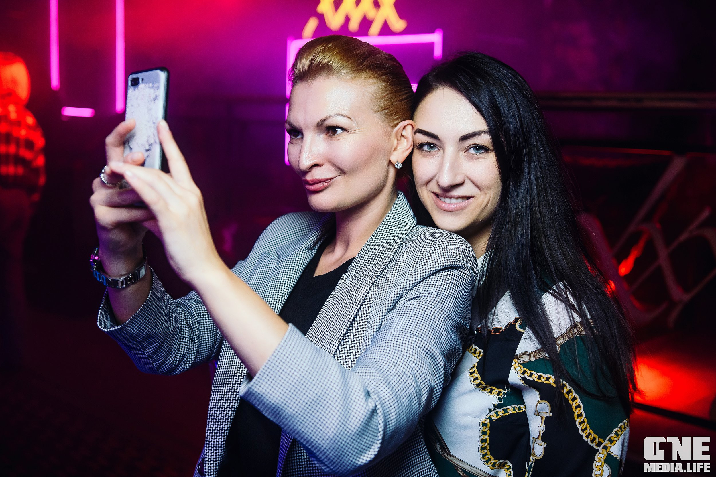 Фоторепортаж из экстрим бара XXXX. One Media Life: фоторепортажи, фотоотчеты с мероприятий и заведений