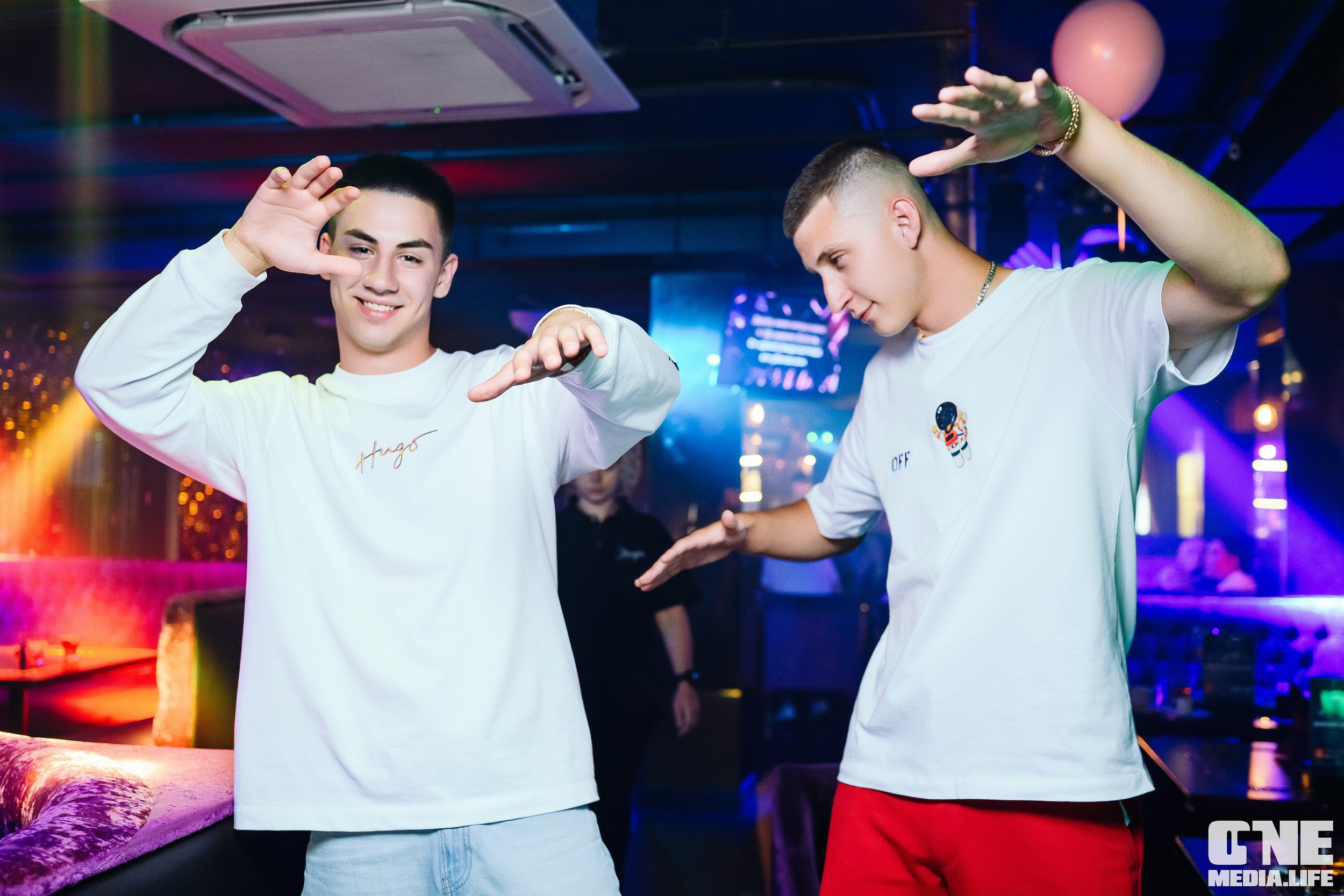 Фоторепортаж из караоке-клуба Эйфория. One Media Life: фоторепортажи, фотоотчеты с мероприятий и заведений