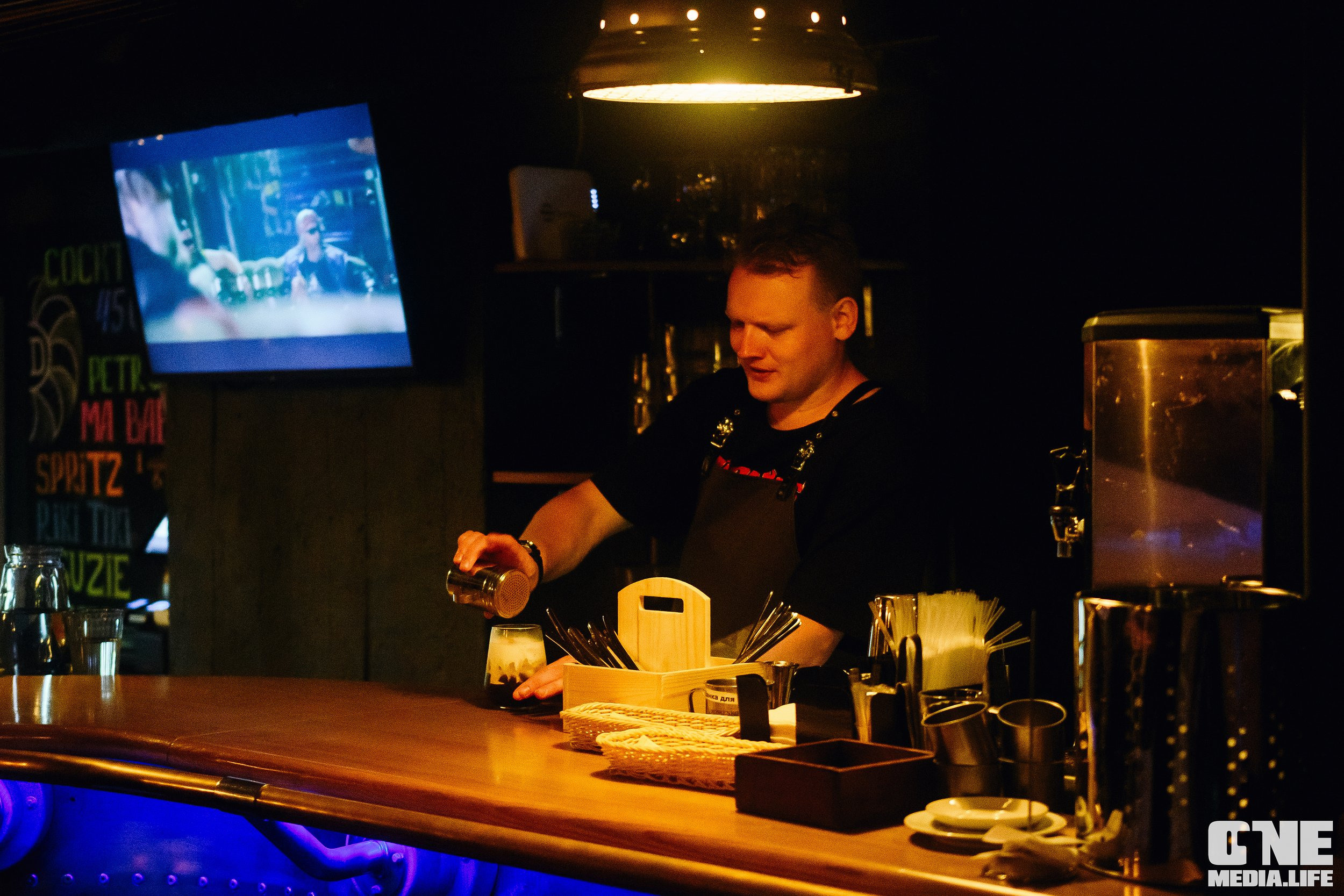 Фоторепортаж с концерта в Dreadnought Bar. One Media Life: фоторепортажи, фотоотчеты с мероприятий и заведений