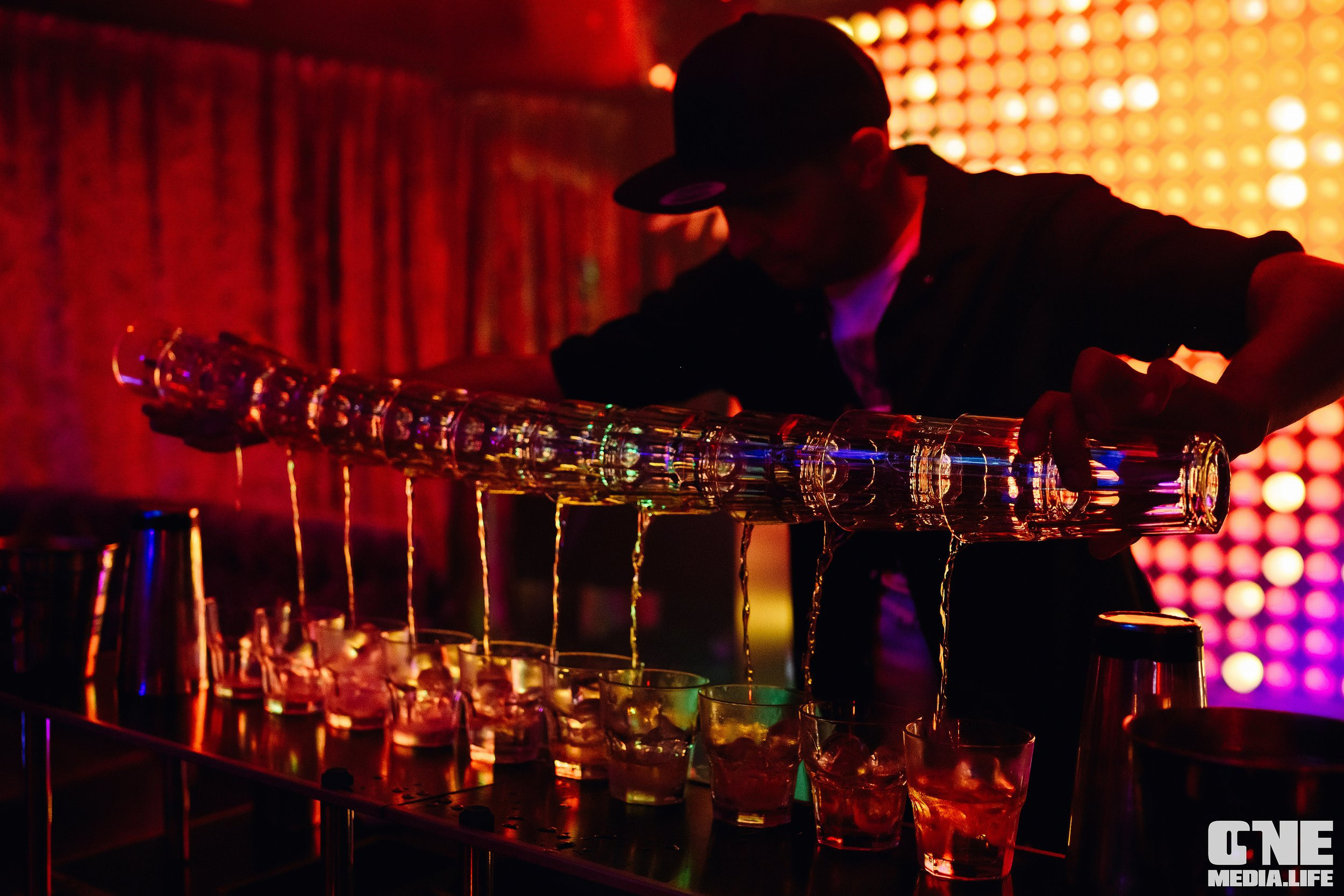 Репортаж из караоке-клуба Эйфория. One Media Life: фоторепортажи, фотоотчеты с мероприятий и заведений