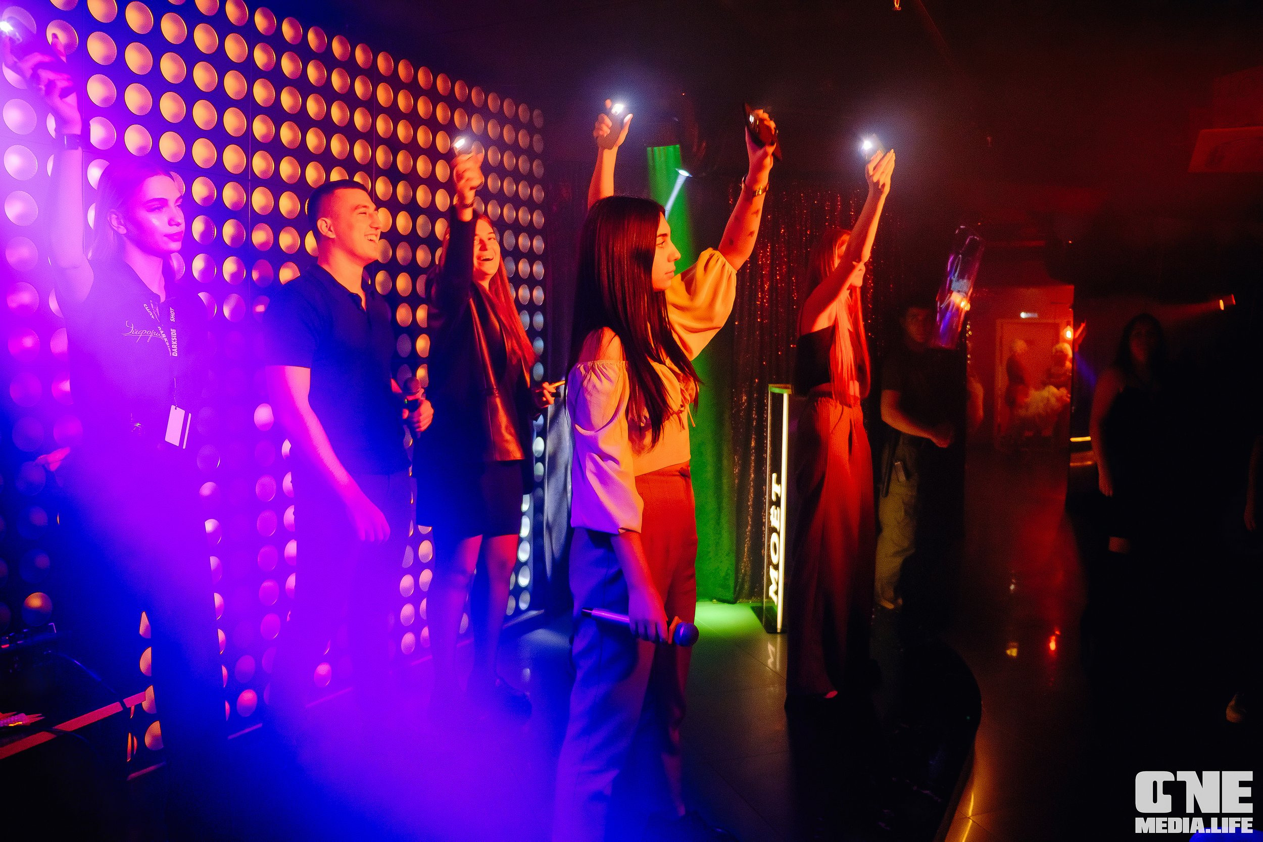 Фоторепортаж из караоке-клуба Эйфория. One Media Life: фоторепортажи, фотоотчеты с мероприятий и заведений