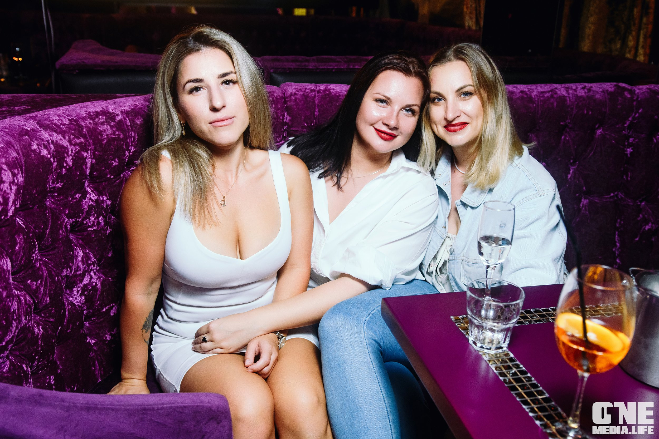 Фоторепортаж из караоке-клуба Эйфория. One Media Life: фоторепортажи, фотоотчеты с мероприятий и заведений