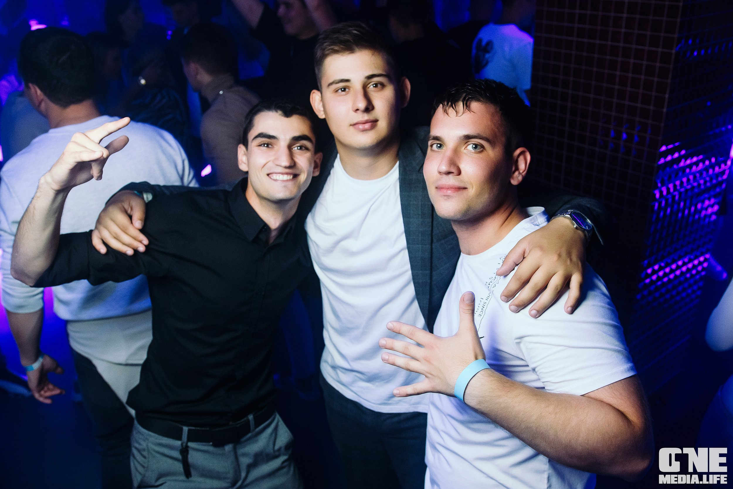 Фоторепортаж из Планеты. One Media Life: фоторепортажи, фотоотчеты с мероприятий и заведений