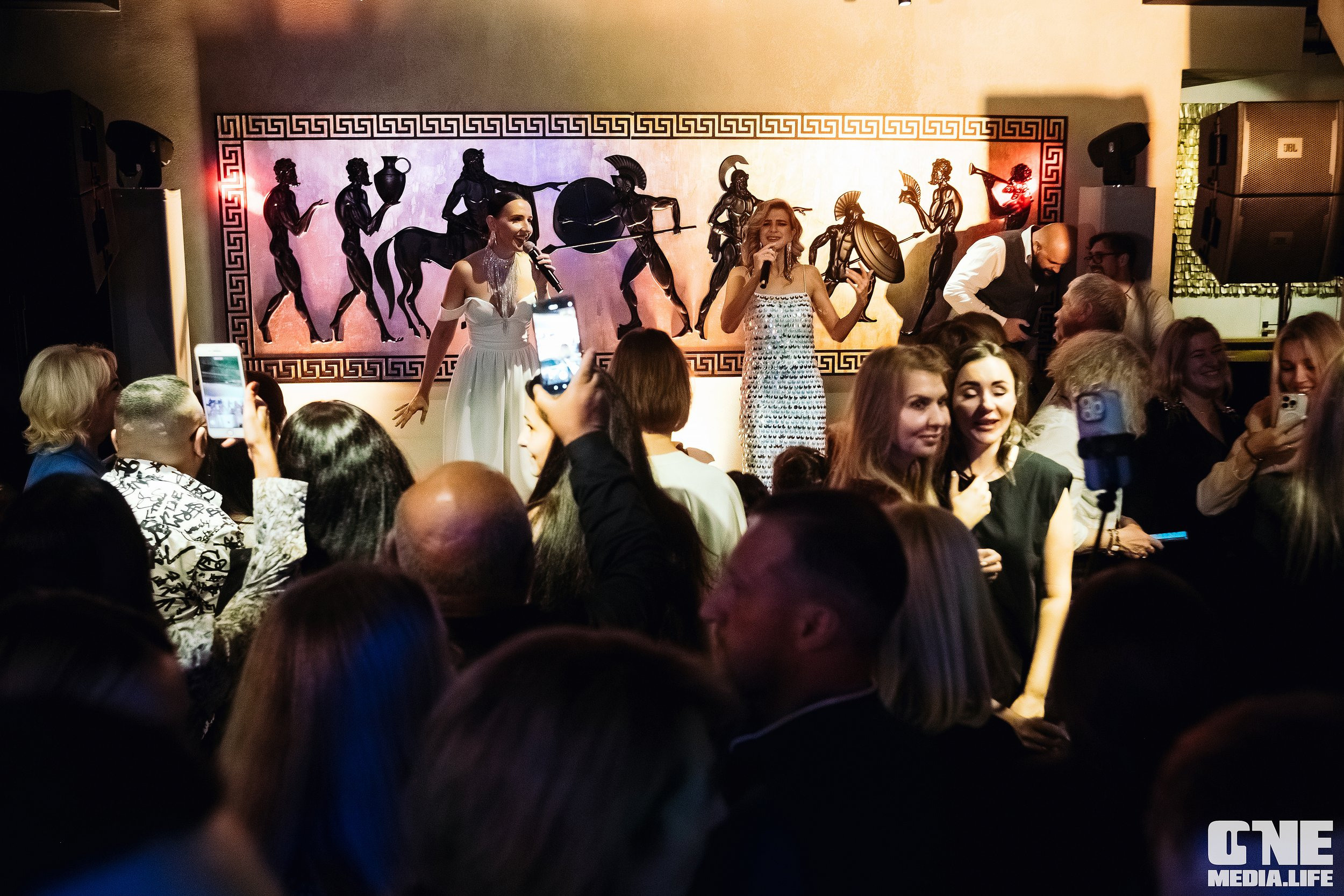 Большая греческая вечеринка в El Greco. One Media Life: фоторепортажи, фотоотчеты с мероприятий и заведений