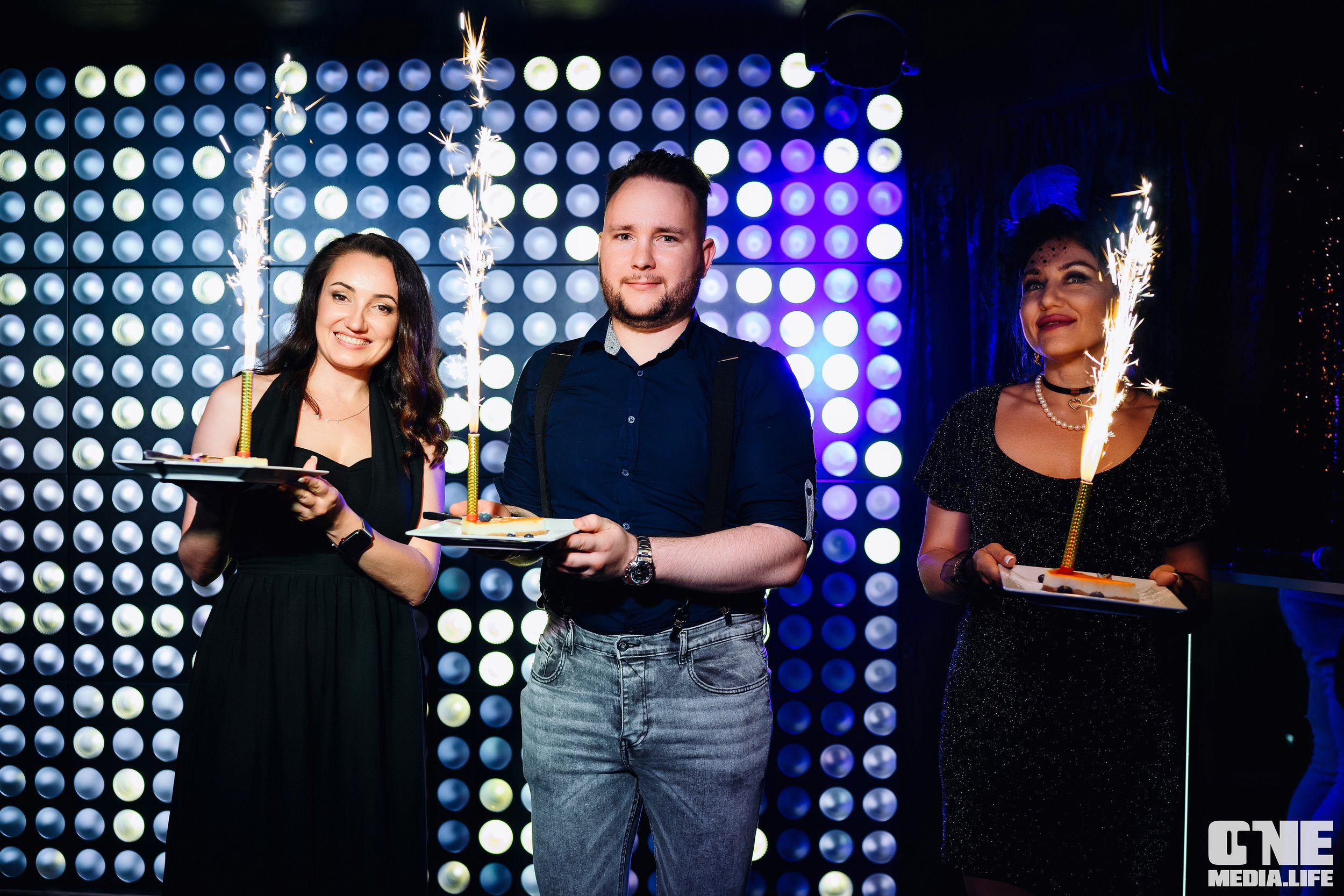 Фоторепортаж из караоке-клуба Эйфория. One Media Life: фоторепортажи, фотоотчеты с мероприятий и заведений