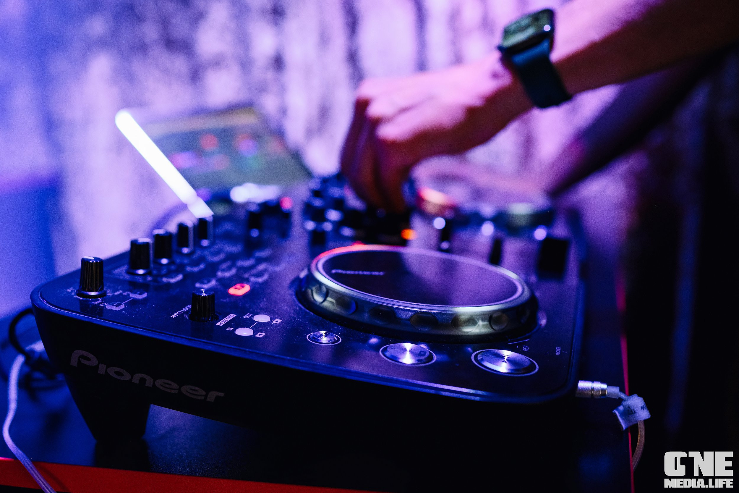 Фоторепортаж из караоке-клуба Эйфория. One Media Life: фоторепортажи, фотоотчеты с мероприятий и заведений