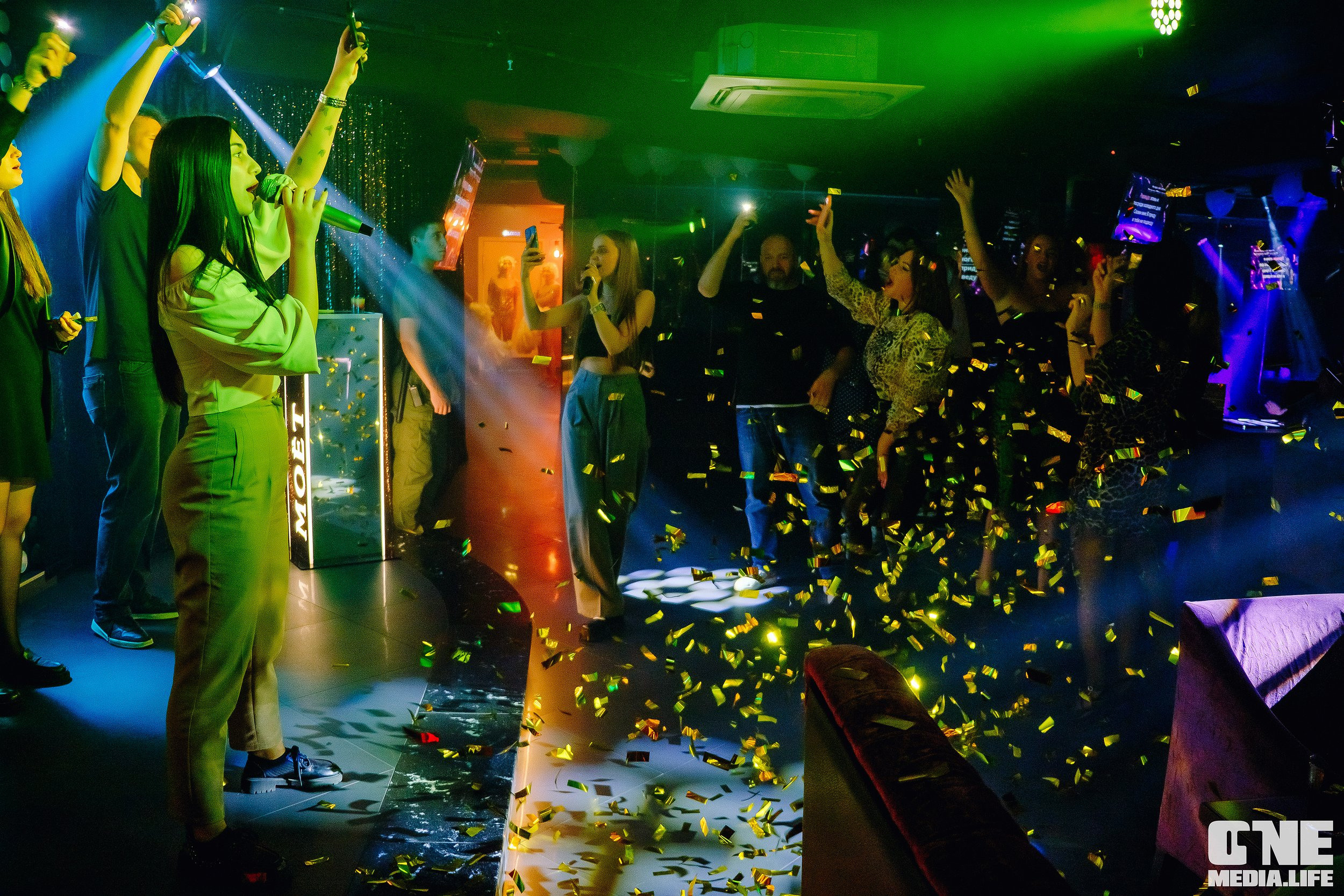 Фоторепортаж из караоке-клуба Эйфория. One Media Life: фоторепортажи, фотоотчеты с мероприятий и заведений
