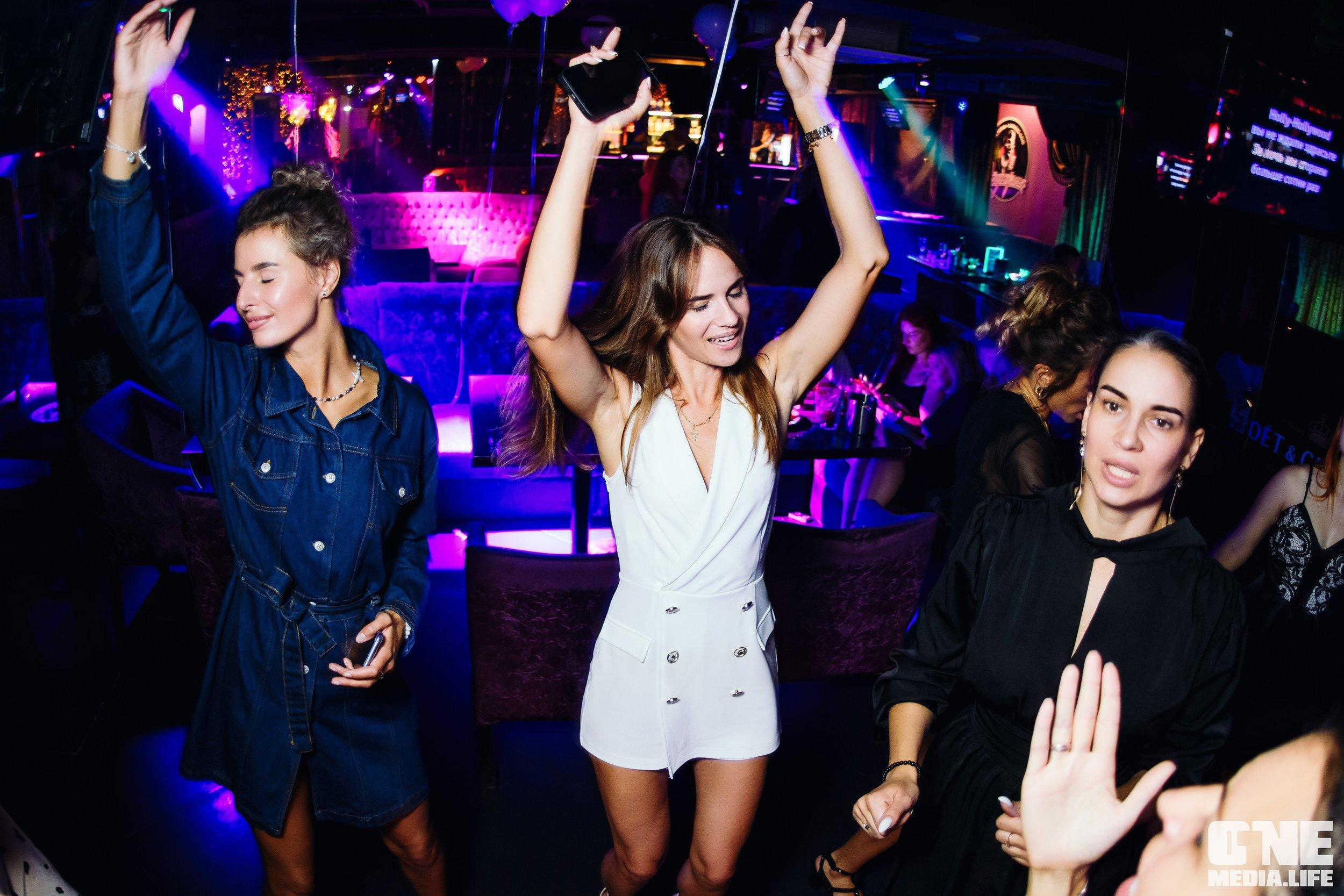 Фоторепортаж из караоке-клуба Эйфория. One Media Life: фоторепортажи, фотоотчеты с мероприятий и заведений