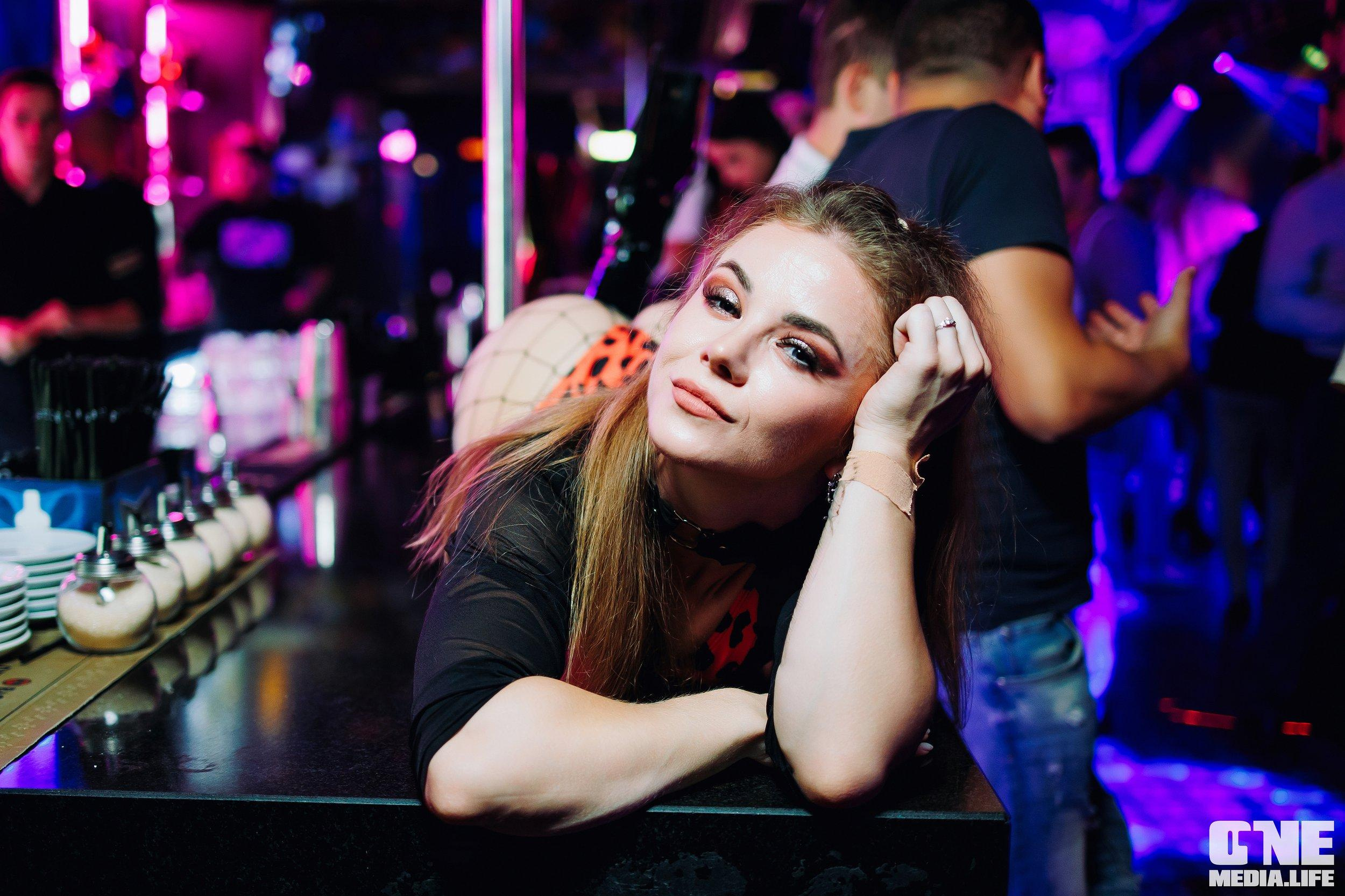 Субботняя ночь в баре XxxX. One Media Life: фоторепортажи, фотоотчеты с мероприятий и заведений