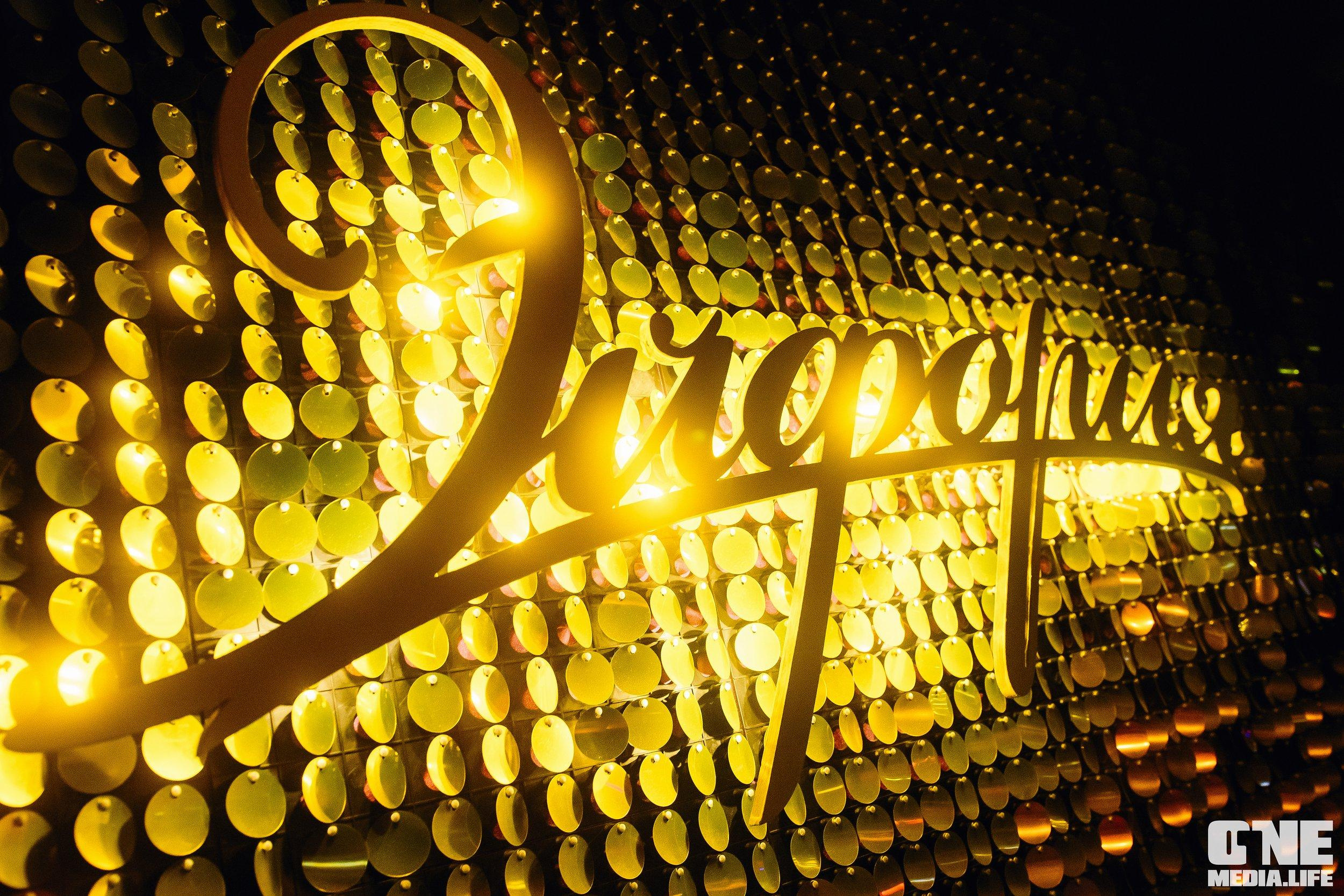 Фоторепортаж из караоке-клуба Эйфория. One Media Life: фоторепортажи, фотоотчеты с мероприятий и заведений