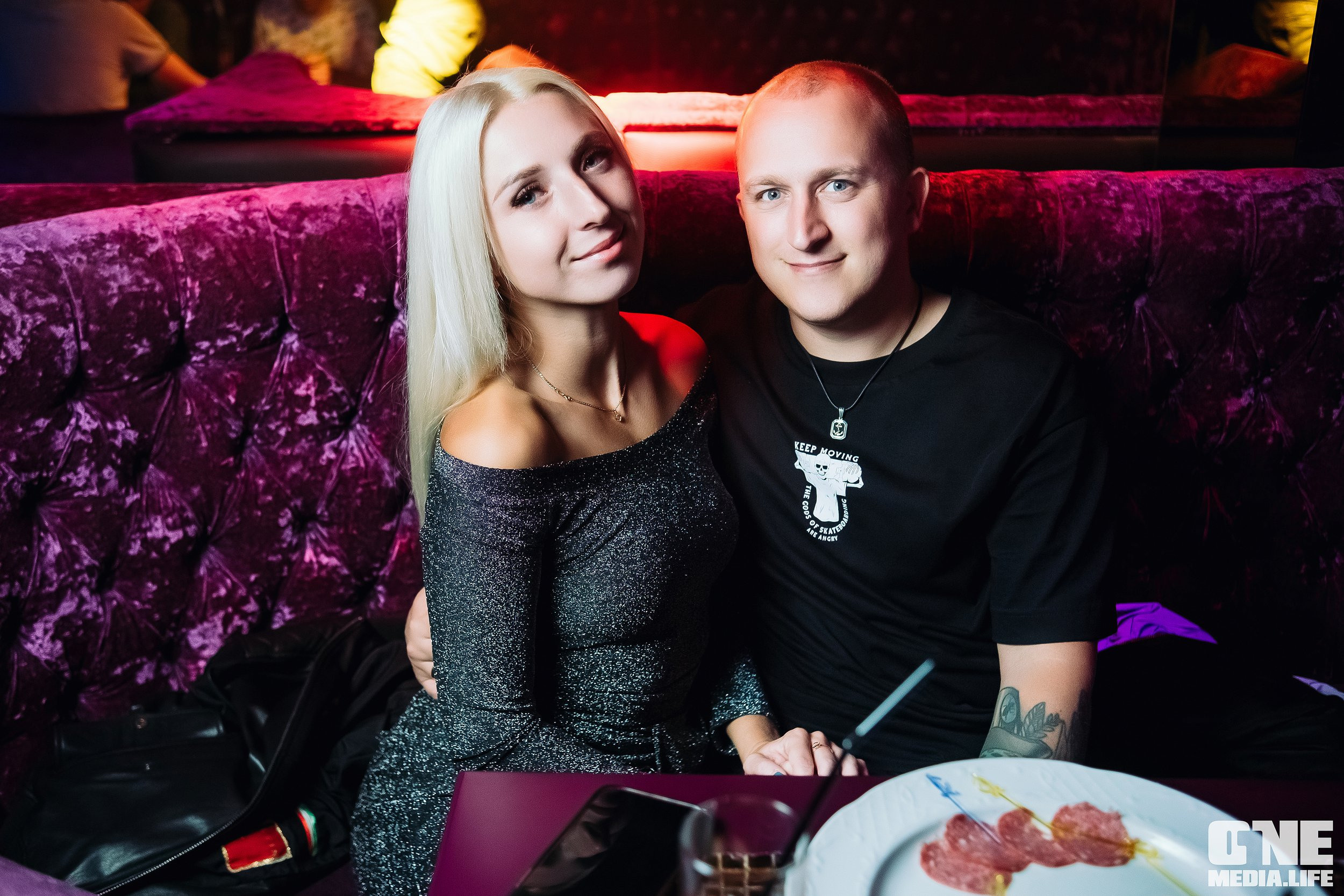 Фоторепортаж из караоке-клуба Эйфория. One Media Life: фоторепортажи, фотоотчеты с мероприятий и заведений