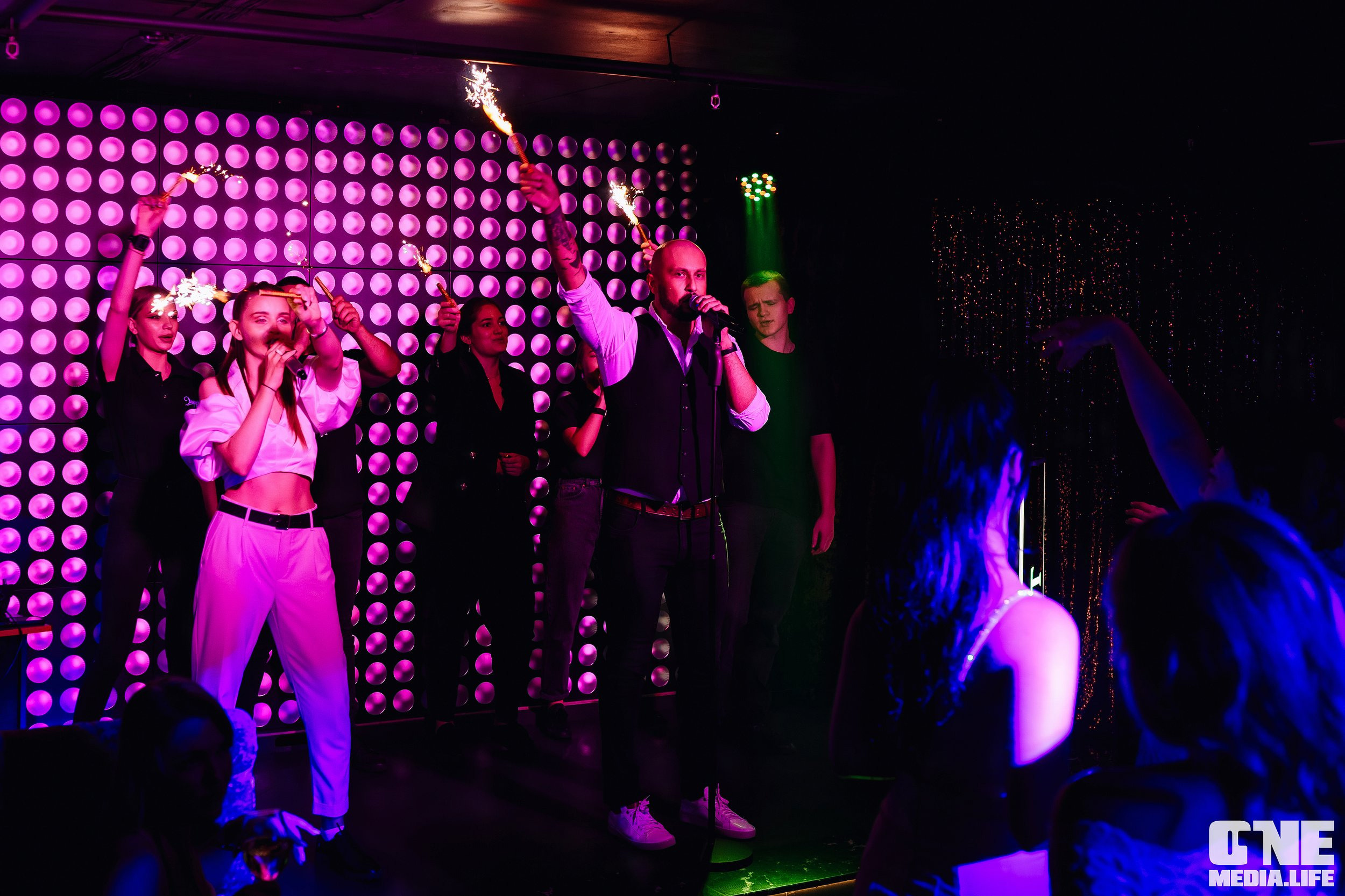 Фоторепортаж из караоке-клуба Эйфория. One Media Life: фоторепортажи, фотоотчеты с мероприятий и заведений
