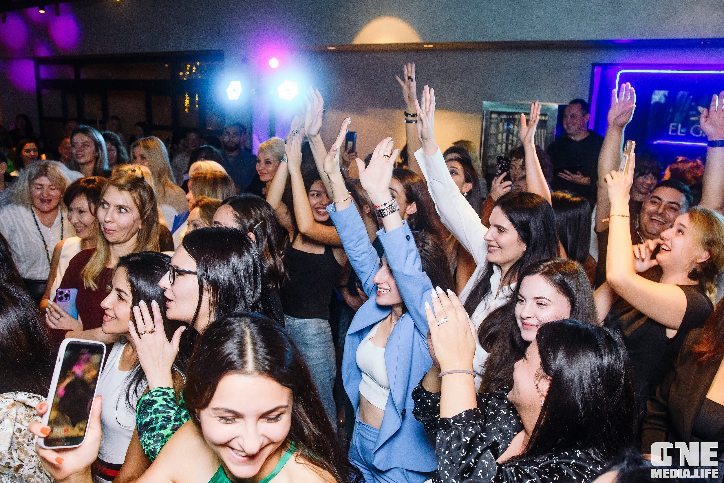 Большая греческая вечеринка в El Greco. One Media Life: фоторепортажи, фотоотчеты с мероприятий и заведений