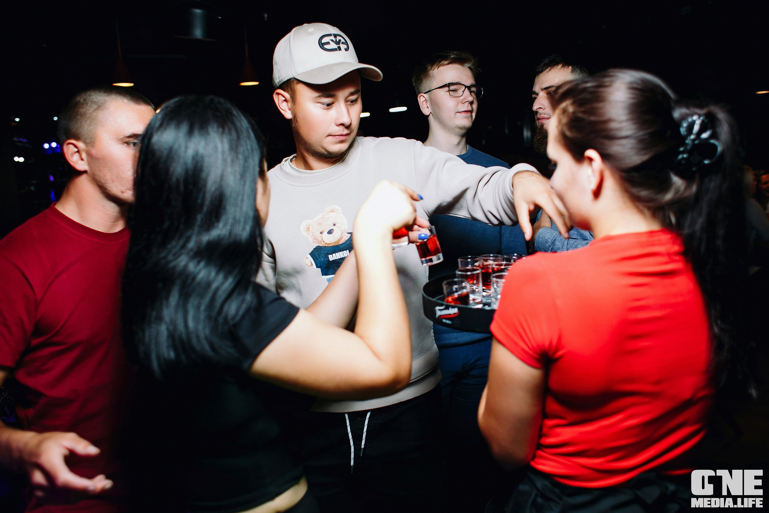 Фоторепортаж из бара Барре. One Media Life: фоторепортажи, фотоотчеты с мероприятий и заведений