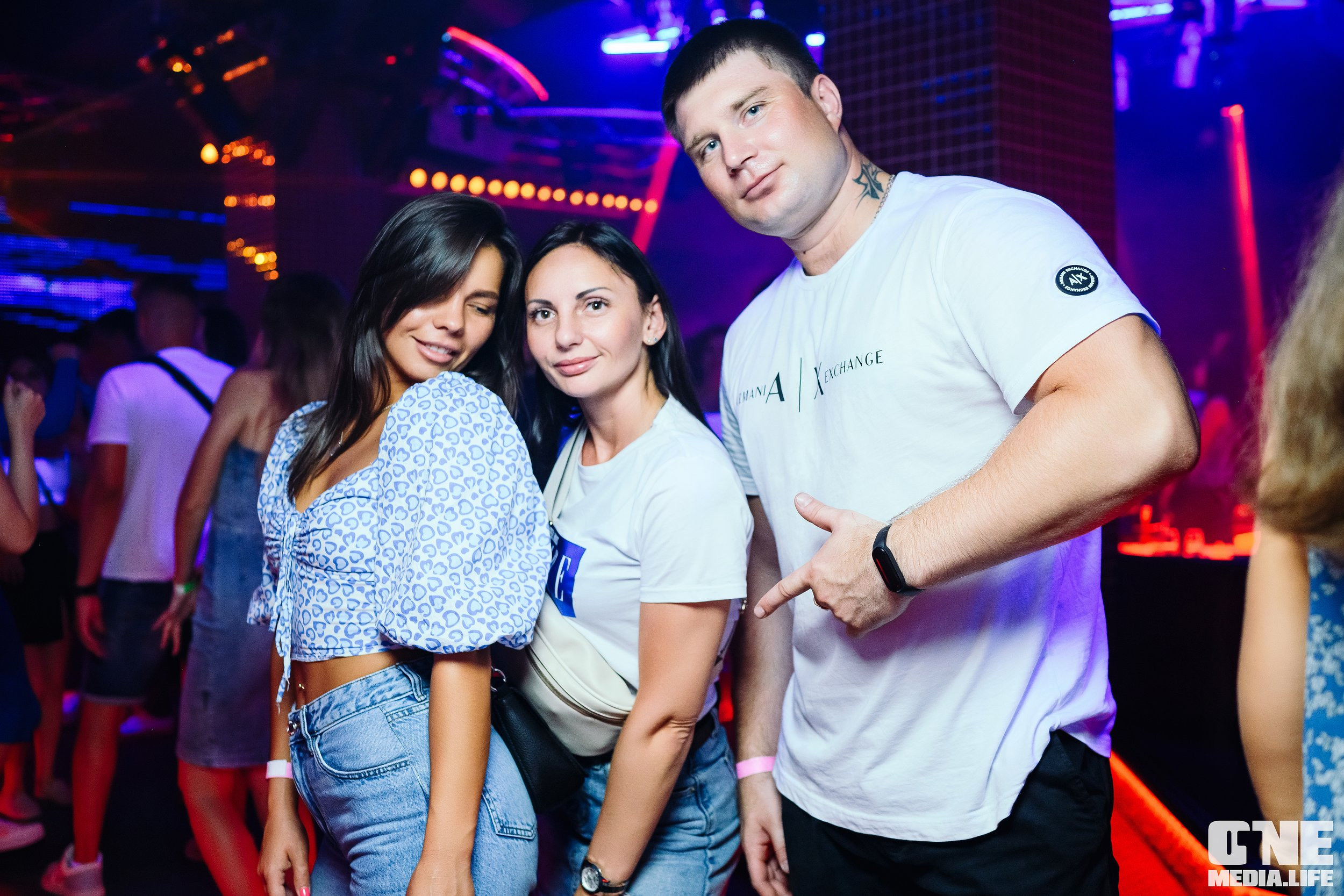 Фоторепортаж из Планеты. One Media Life: фоторепортажи, фотоотчеты с мероприятий и заведений