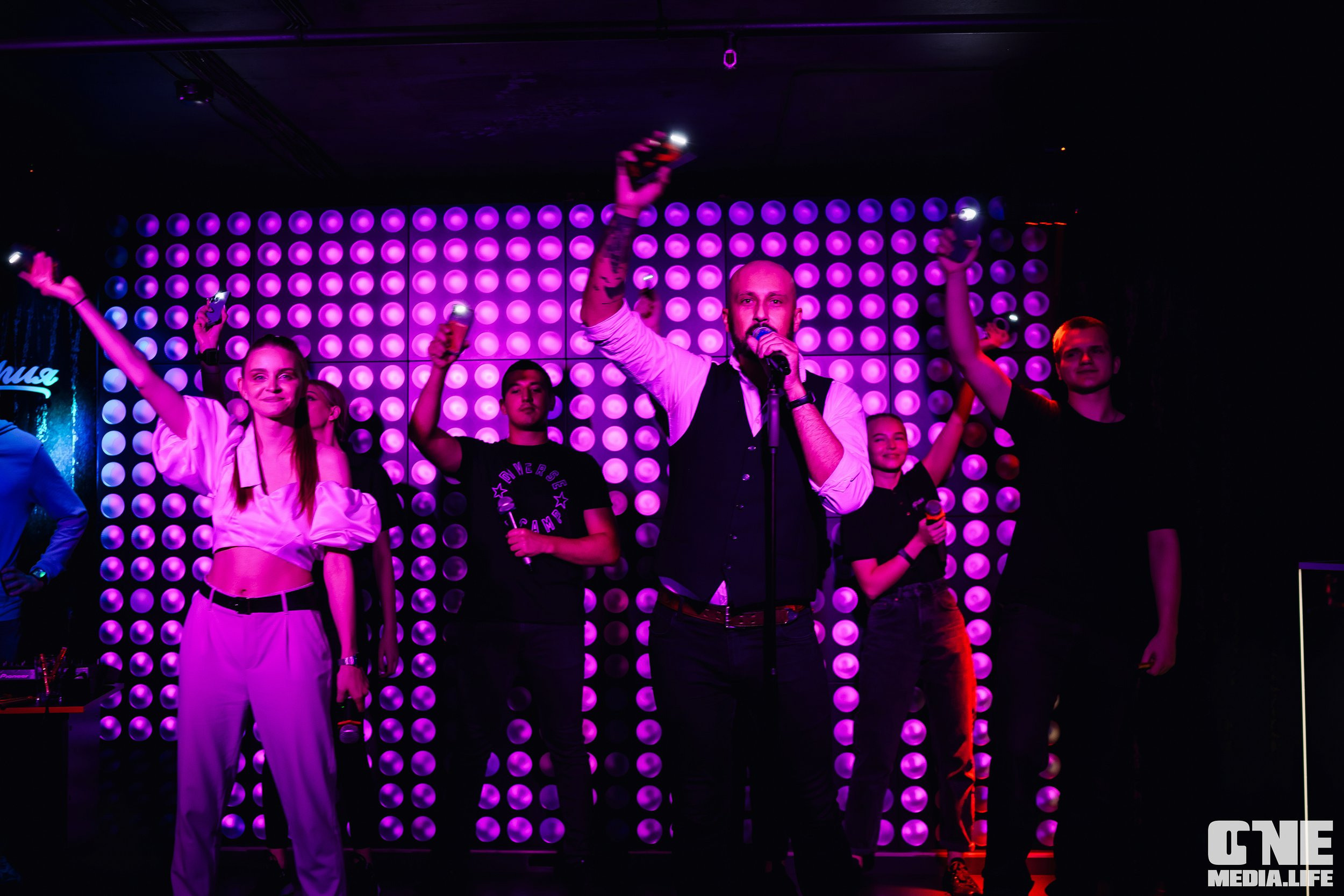 Фоторепортаж из караоке-клуба Эйфория. One Media Life: фоторепортажи, фотоотчеты с мероприятий и заведений