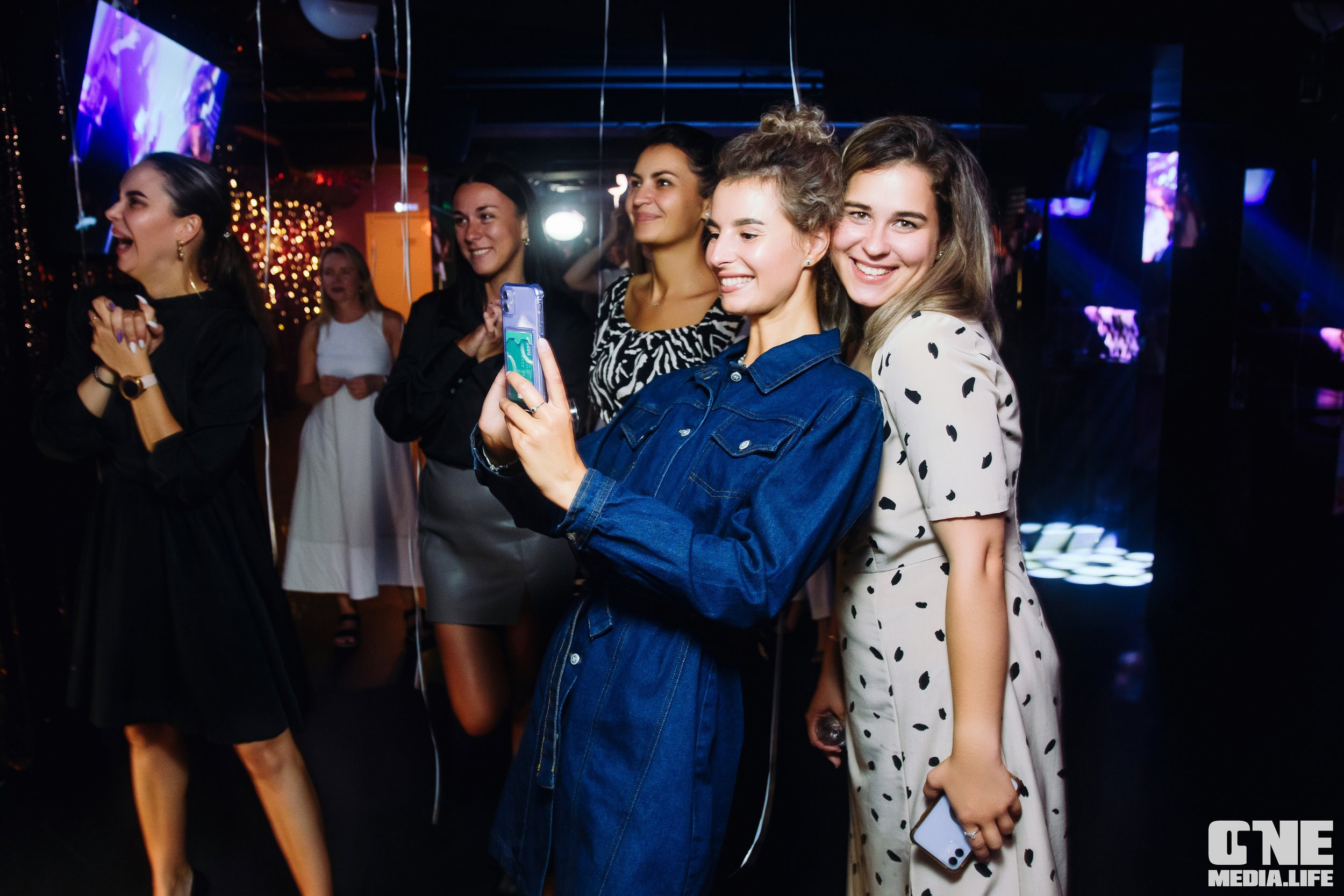 Фоторепортаж из караоке-клуба Эйфория. One Media Life: фоторепортажи, фотоотчеты с мероприятий и заведений