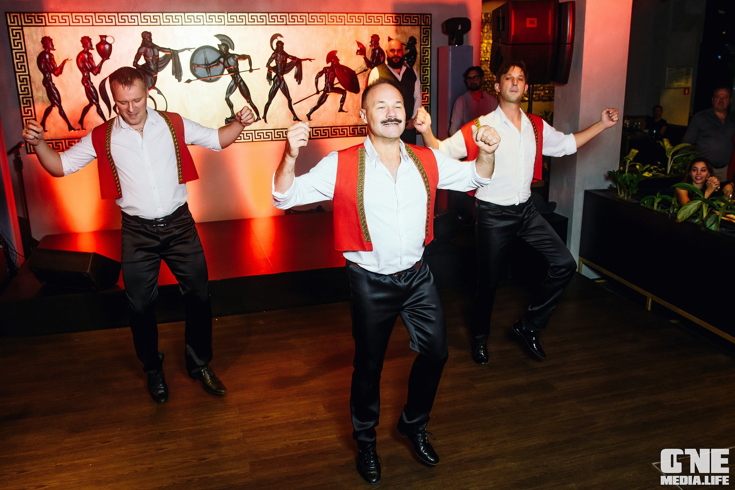 Большая греческая вечеринка в El Greco. One Media Life: фоторепортажи, фотоотчеты с мероприятий и заведений