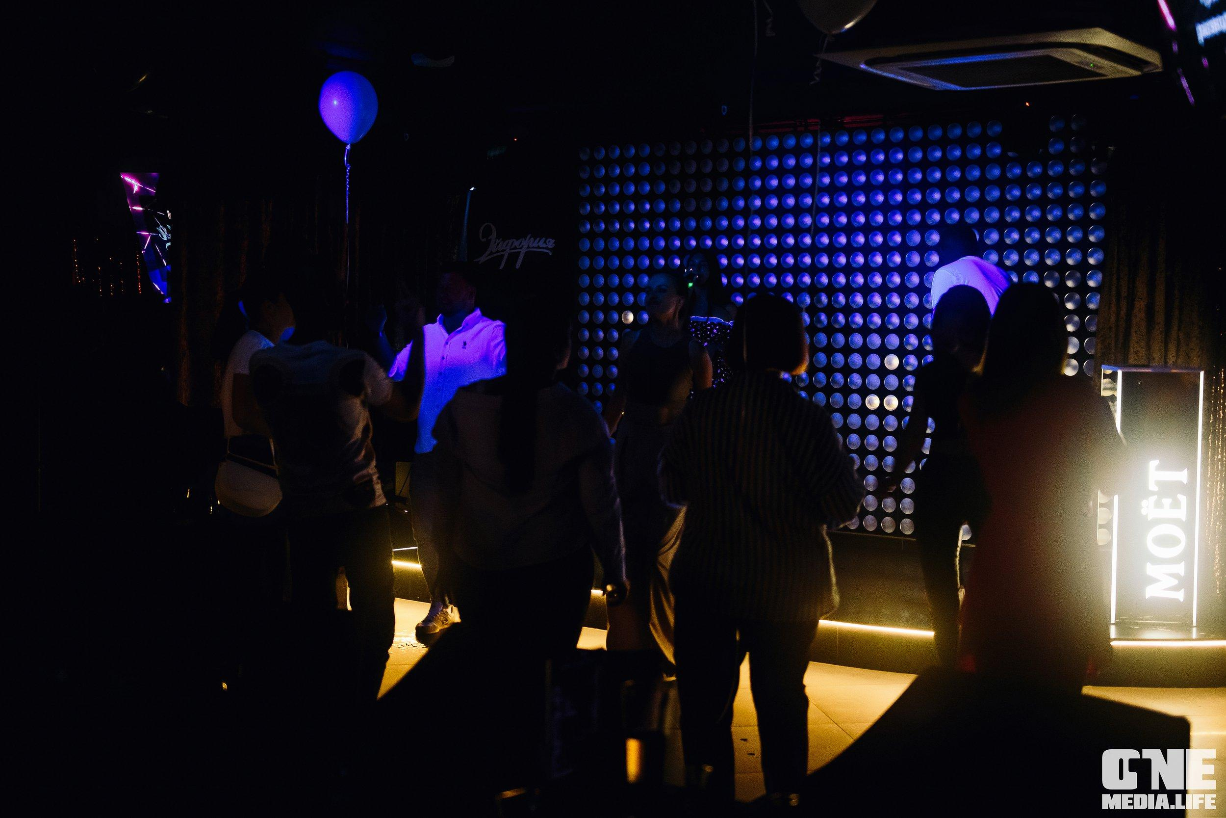 Фоторепортаж из караоке-клуба Эйфория. One Media Life: фоторепортажи, фотоотчеты с мероприятий и заведений