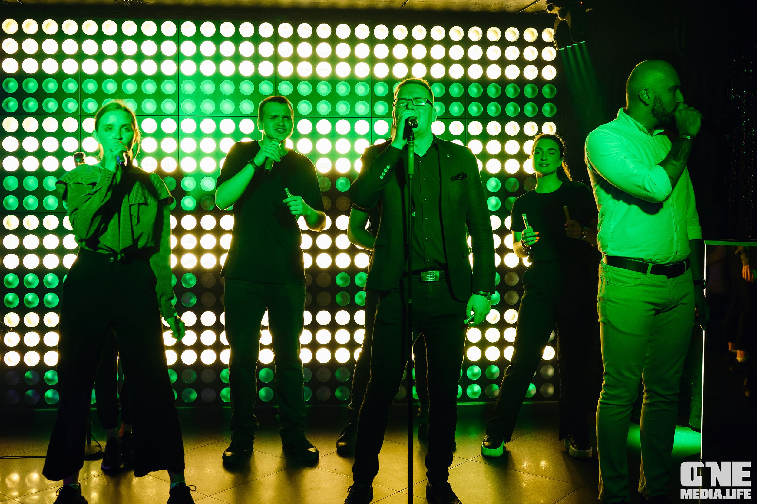 Фоторепортаж из караоке-клуба Эйфория. One Media Life: фоторепортажи, фотоотчеты с мероприятий и заведений