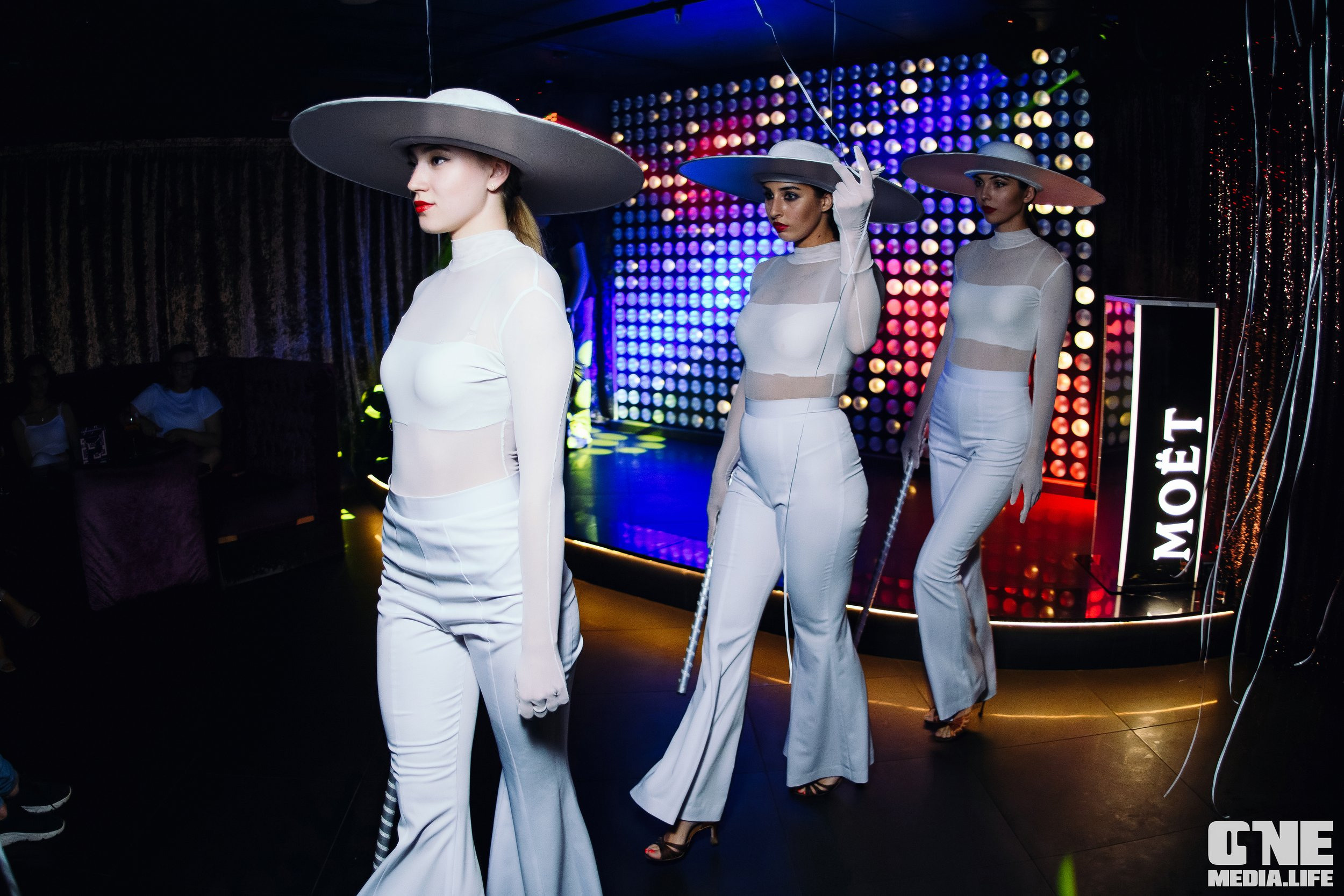 Фоторепортаж из караоке-клуба Эйфория. One Media Life: фоторепортажи, фотоотчеты с мероприятий и заведений