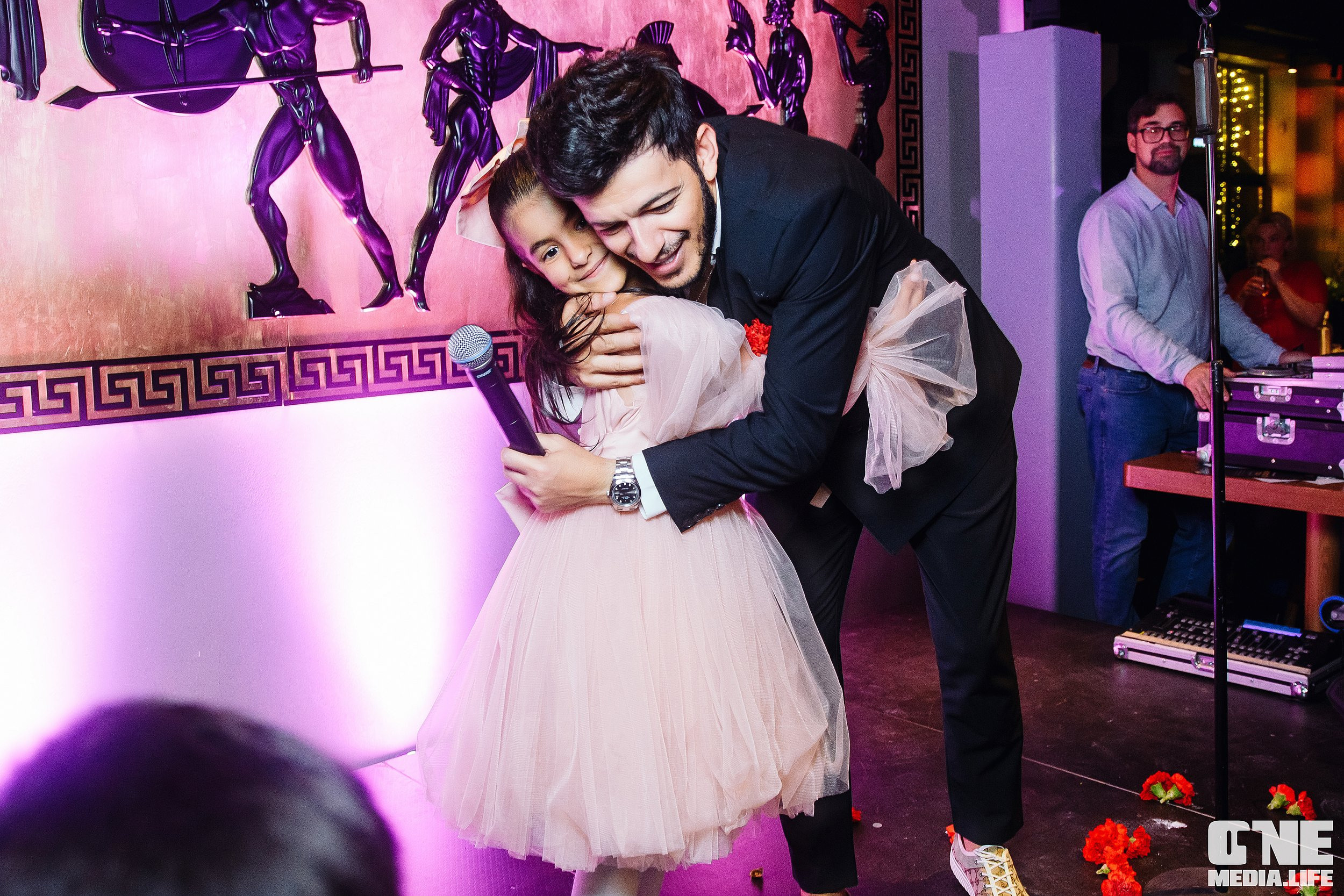 Большая греческая вечеринка в El Greco. One Media Life: фоторепортажи, фотоотчеты с мероприятий и заведений