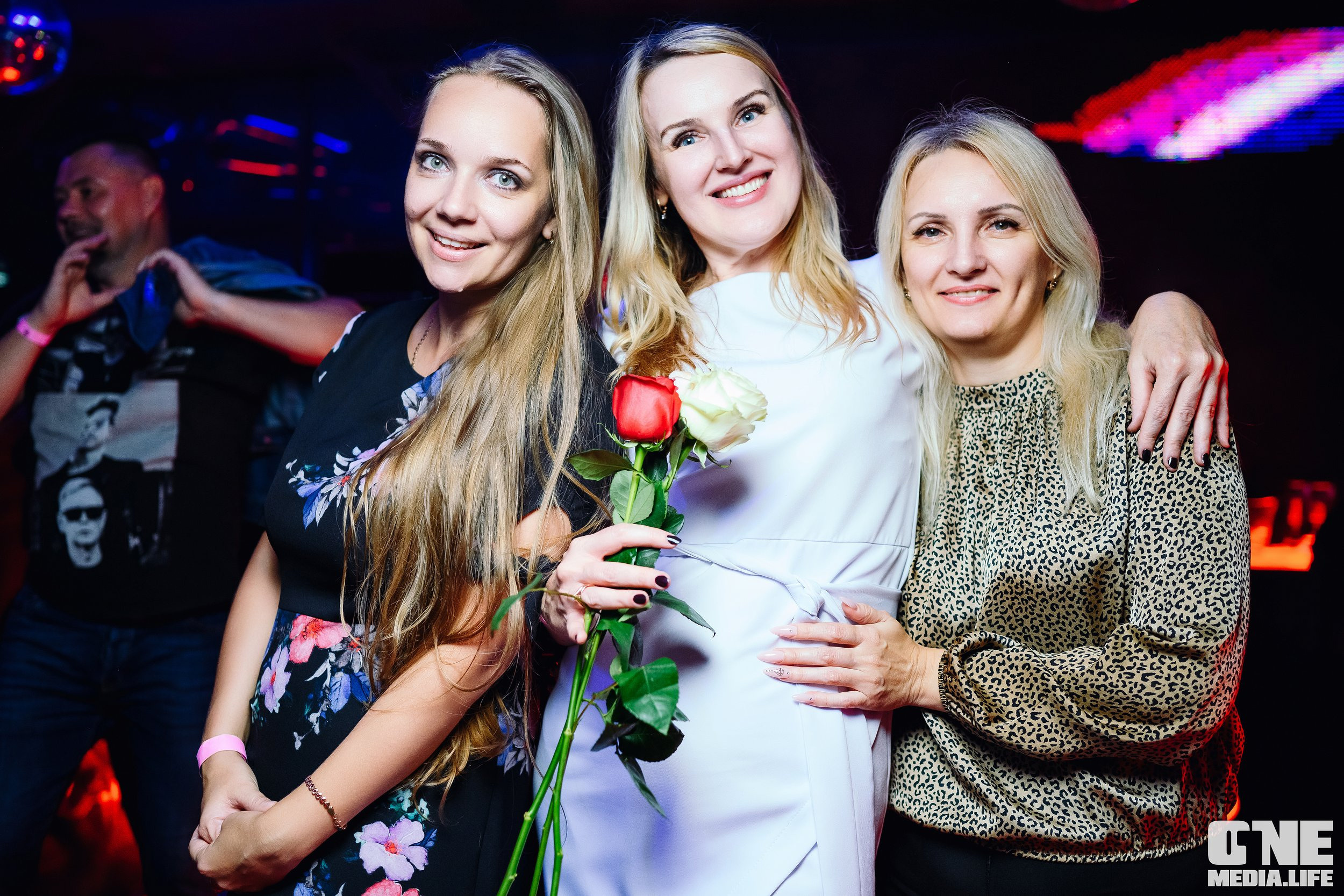 Фоторепортаж из Планеты. One Media Life: фоторепортажи, фотоотчеты с мероприятий и заведений