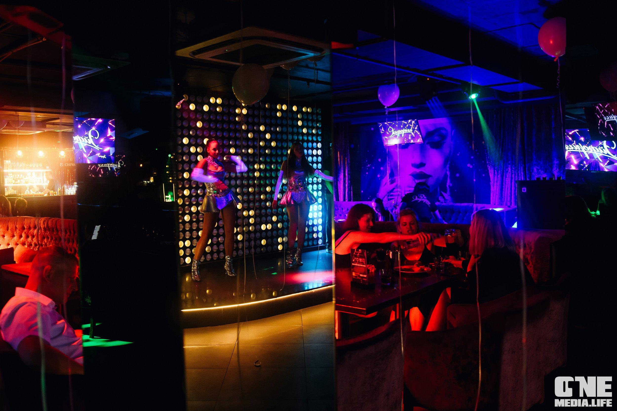 Фоторепортаж из караоке-клуба Эйфория. One Media Life: фоторепортажи, фотоотчеты с мероприятий и заведений