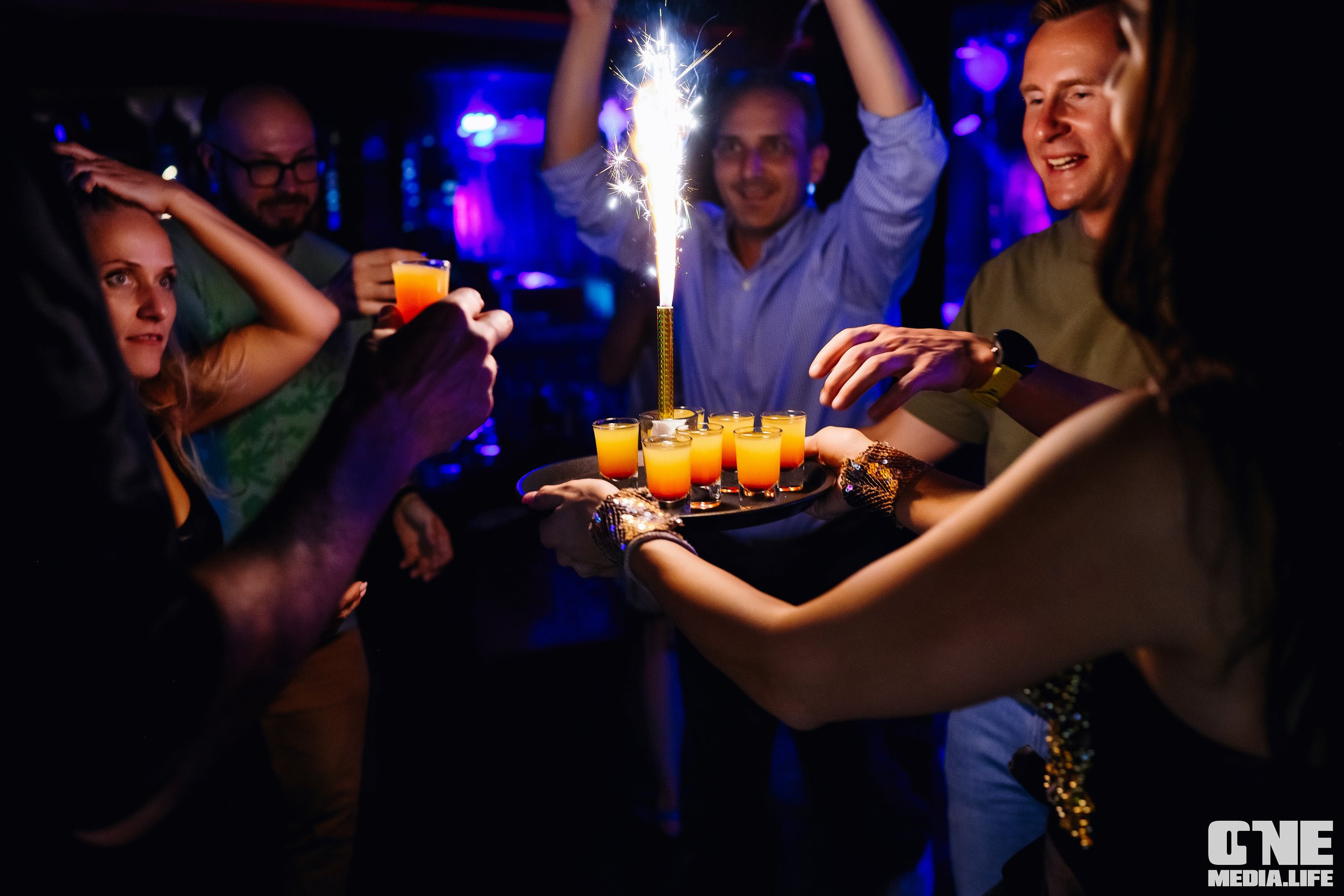 Фоторепортаж из караоке-клуба Эйфория. One Media Life: фоторепортажи, фотоотчеты с мероприятий и заведений